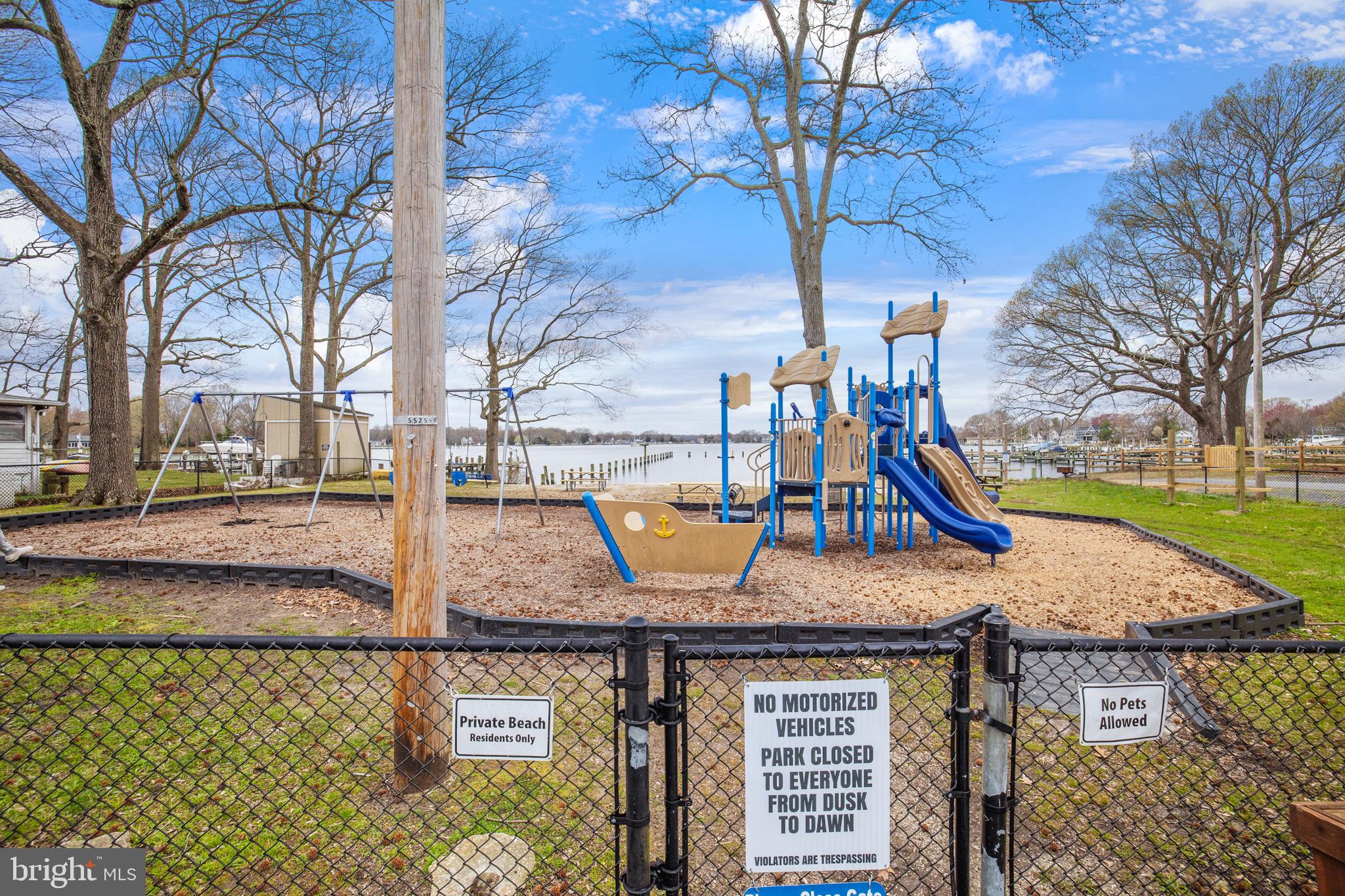 AVALON SHORES - Residential