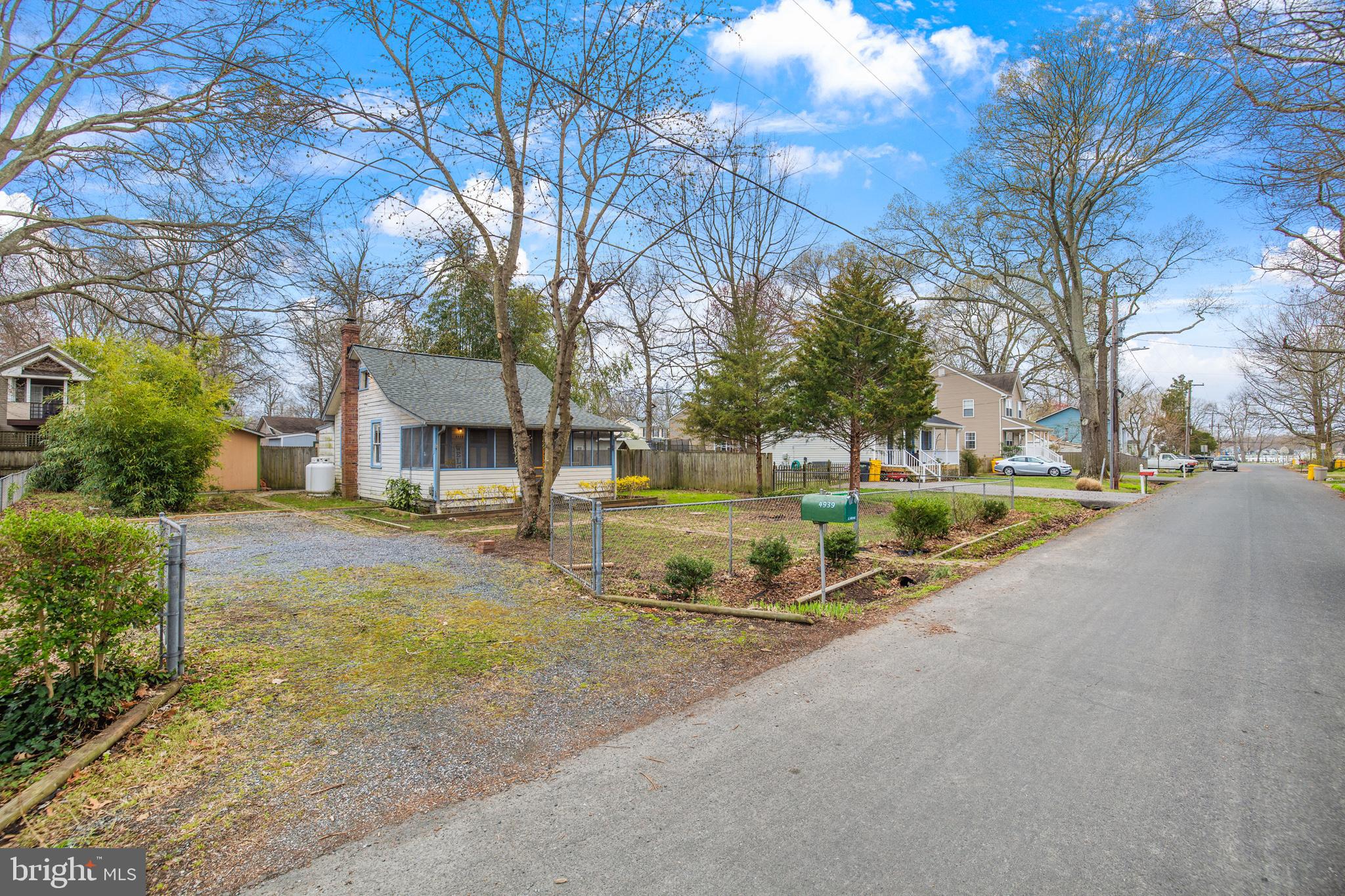 AVALON SHORES - Residential