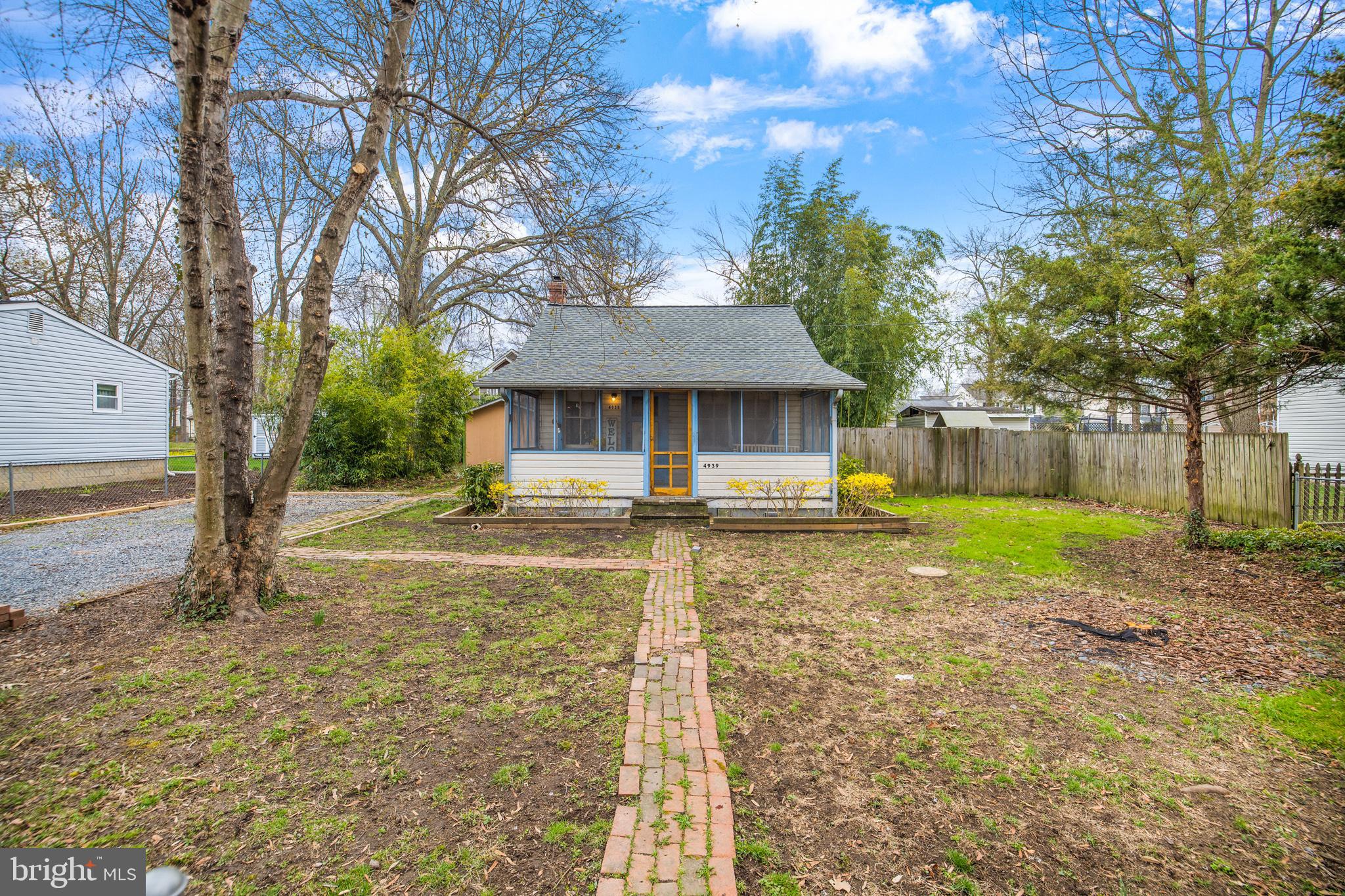 AVALON SHORES - Residential