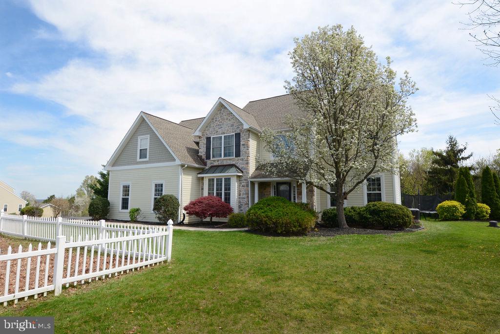 2350 JOSIE LANE