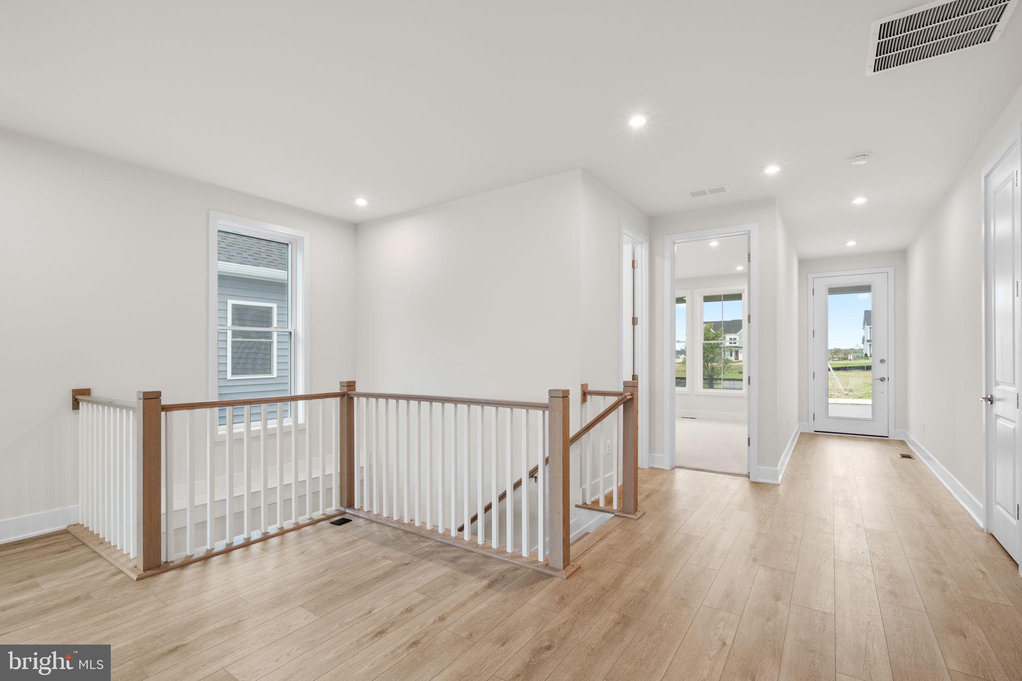 HIATT POINTE AT SNOWDEN BRIDGE - Residential