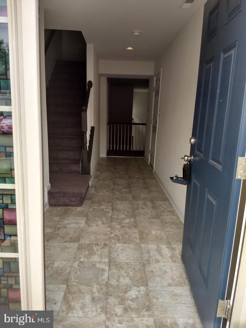 NORTH SHORE FOREST - Residential Lease