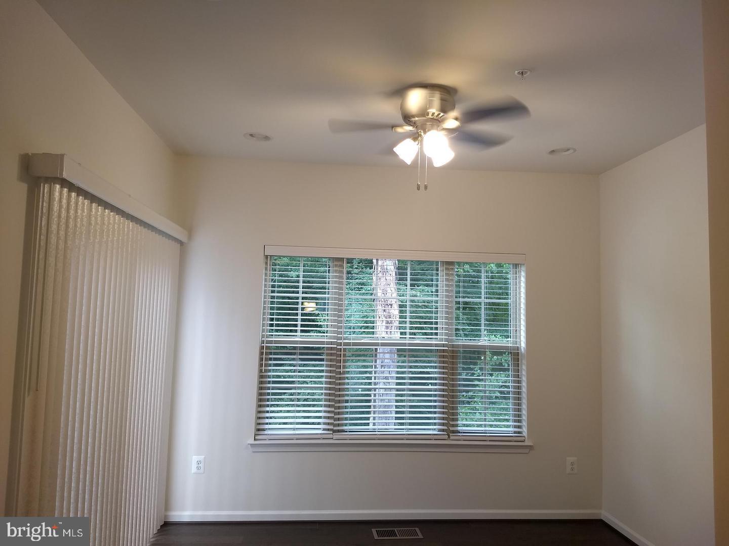 NORTH SHORE FOREST - Residential Lease