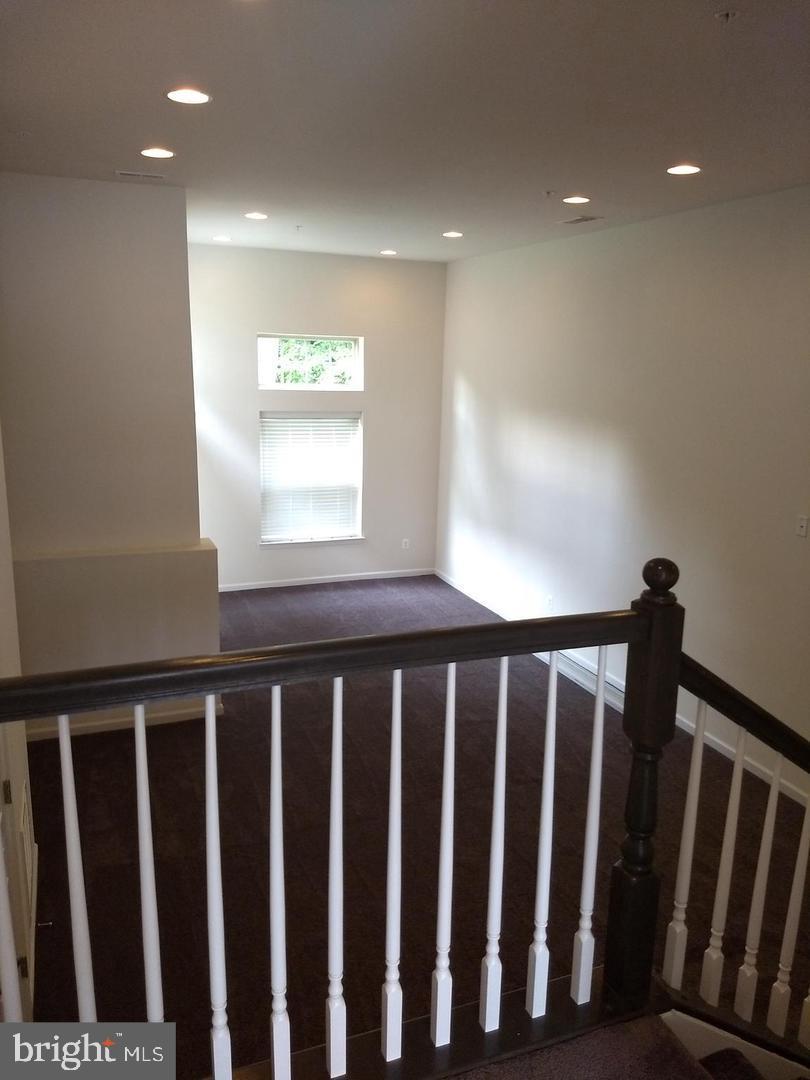 NORTH SHORE FOREST - Residential Lease