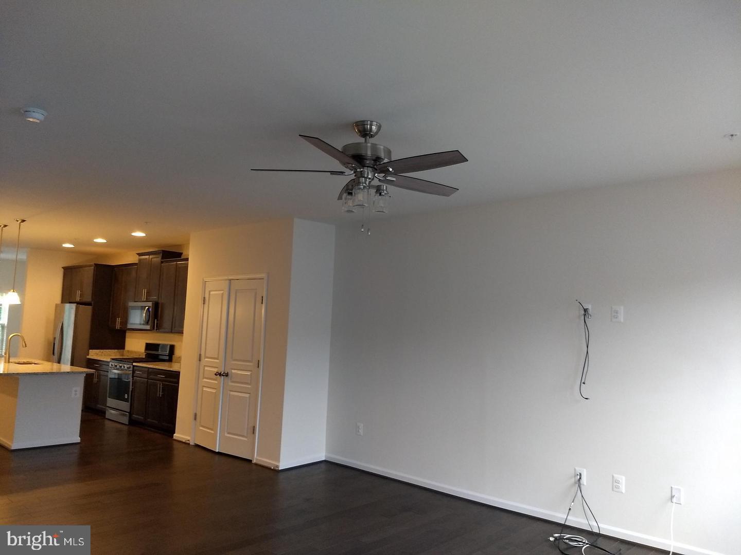 NORTH SHORE FOREST - Residential Lease