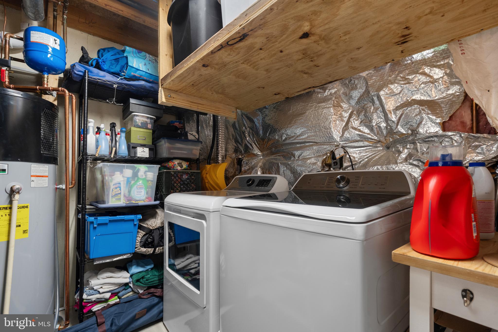 COURTS OF TYSONS - Residential