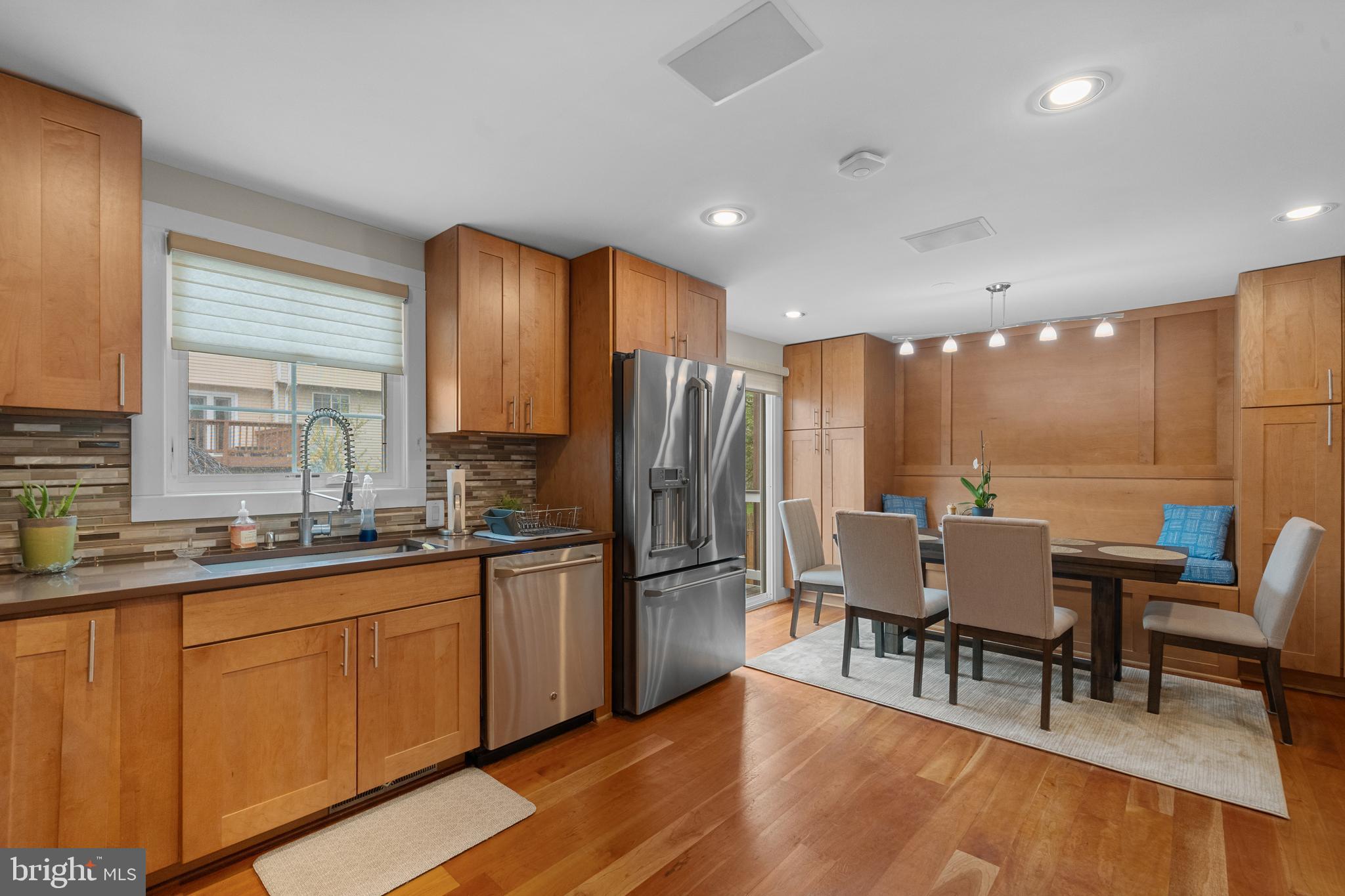 COURTS OF TYSONS - Residential