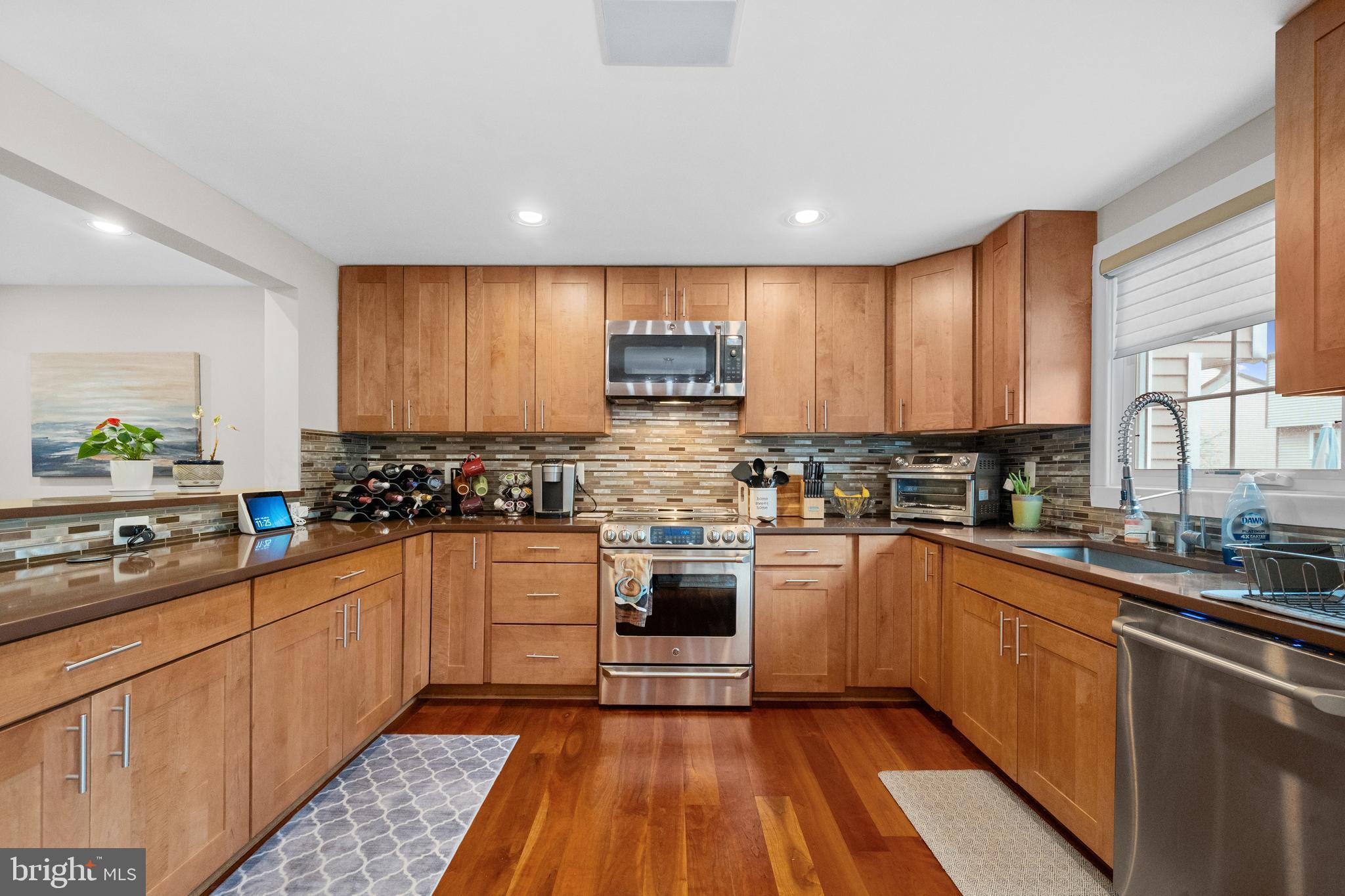 COURTS OF TYSONS - Residential