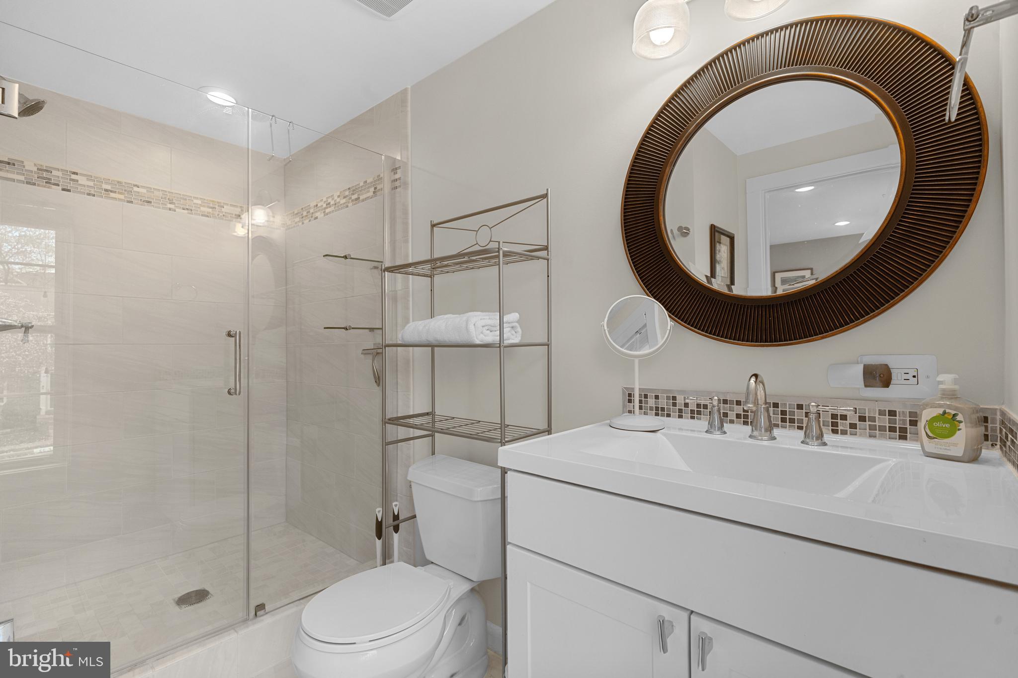 COURTS OF TYSONS - Residential