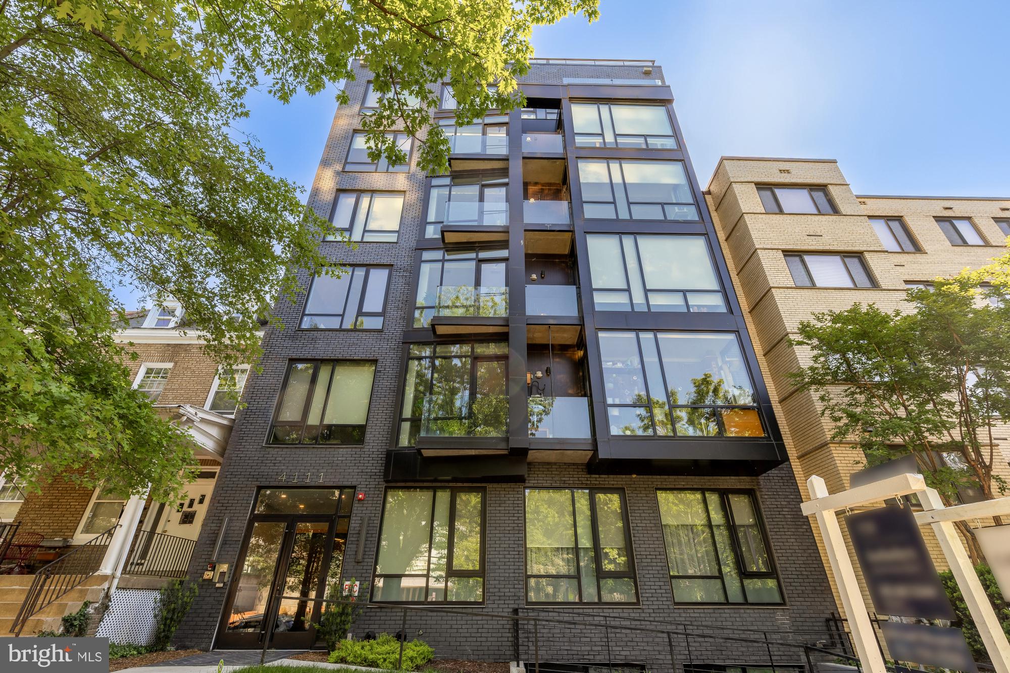 4111 CONNECTICUT AVENUE NW 302