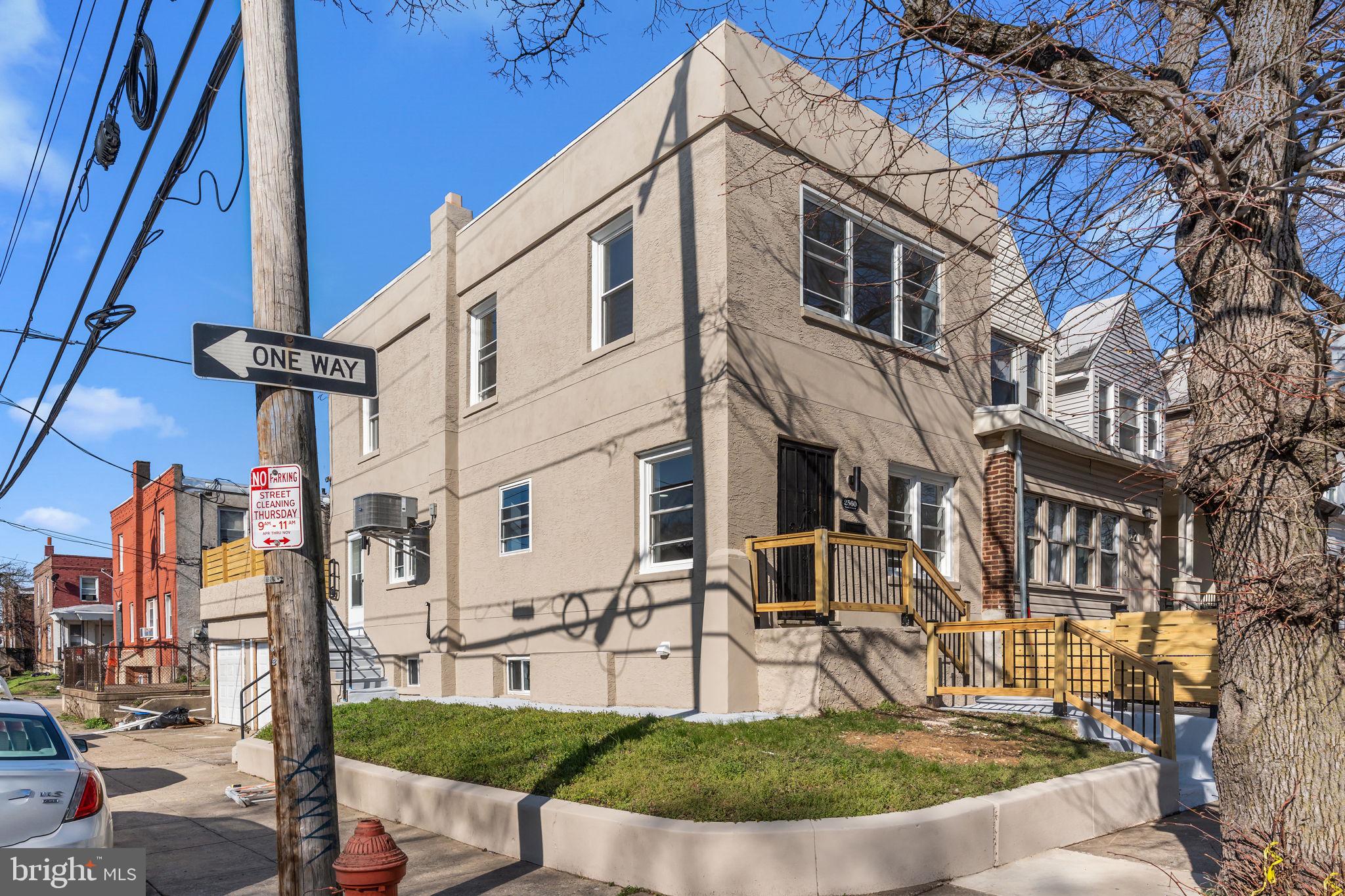 ELMWOOD PARK - Residential