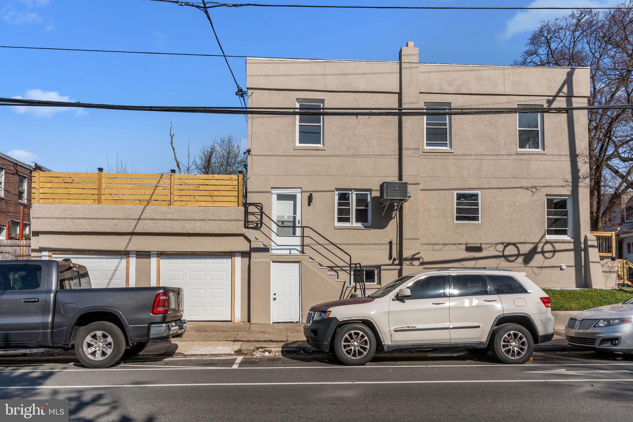 ELMWOOD PARK - Residential