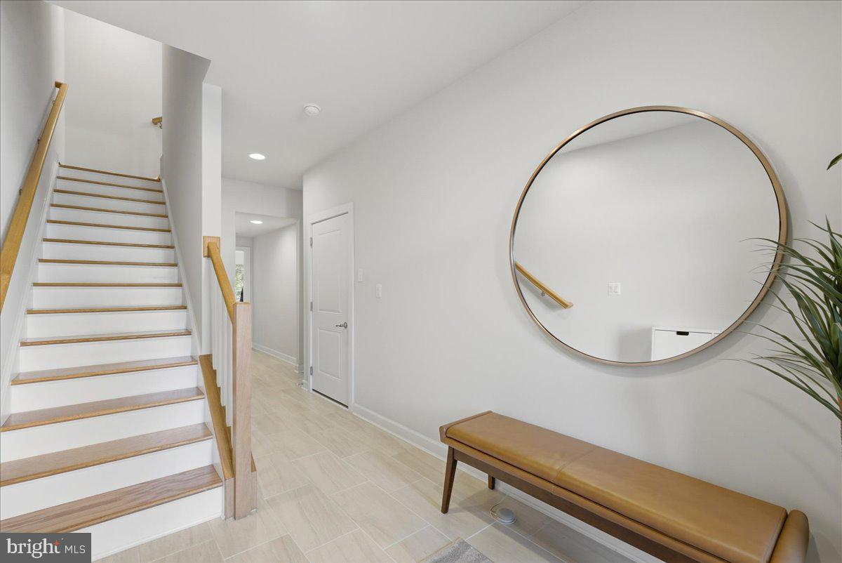 9228 WOOD VIOLET COURT