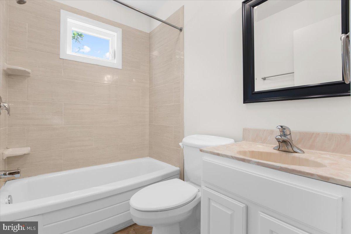 WEST ANNAPOLIS - Residential Lease