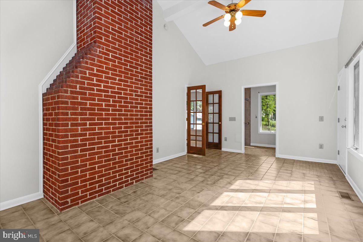 WEST ANNAPOLIS - Residential Lease