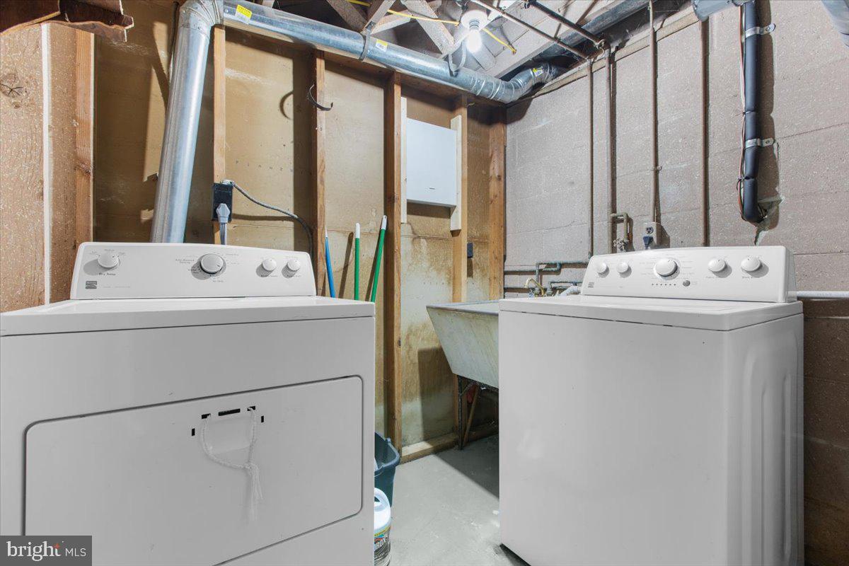 WEST ANNAPOLIS - Residential Lease