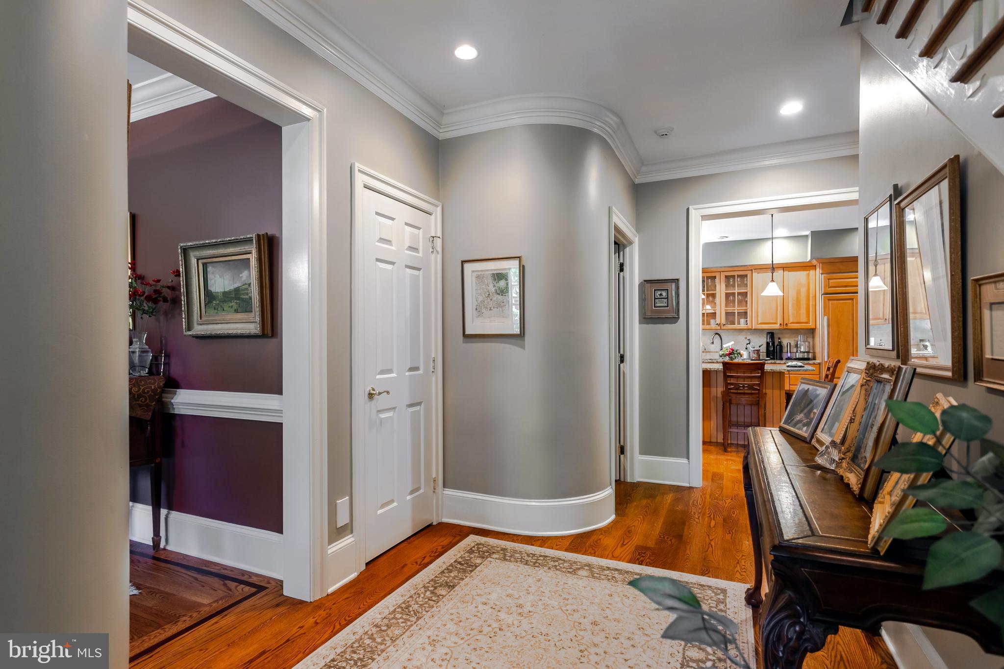 STRAWBRIDGE COURT - Residential