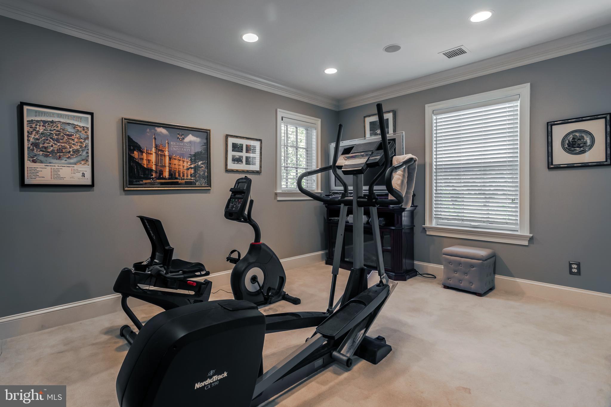 STRAWBRIDGE COURT - Residential