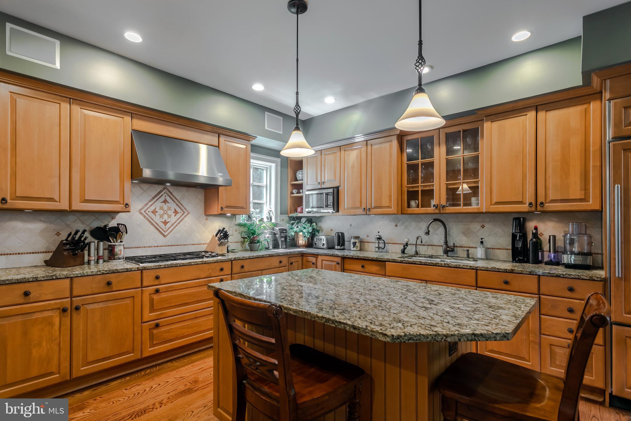 STRAWBRIDGE COURT - Residential