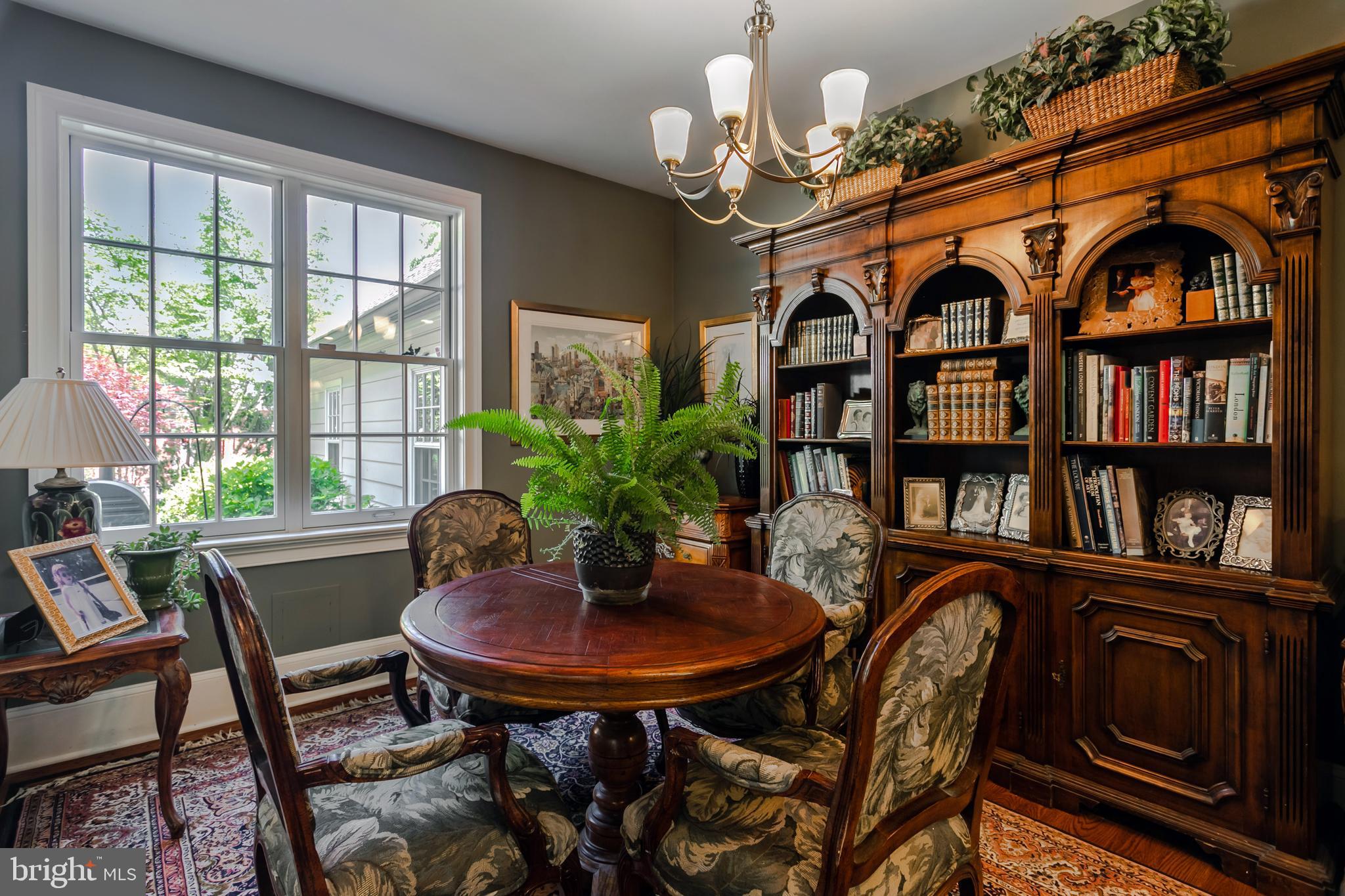 STRAWBRIDGE COURT - Residential