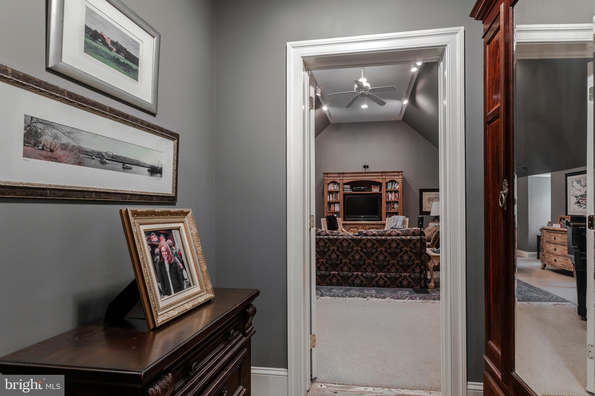 STRAWBRIDGE COURT - Residential