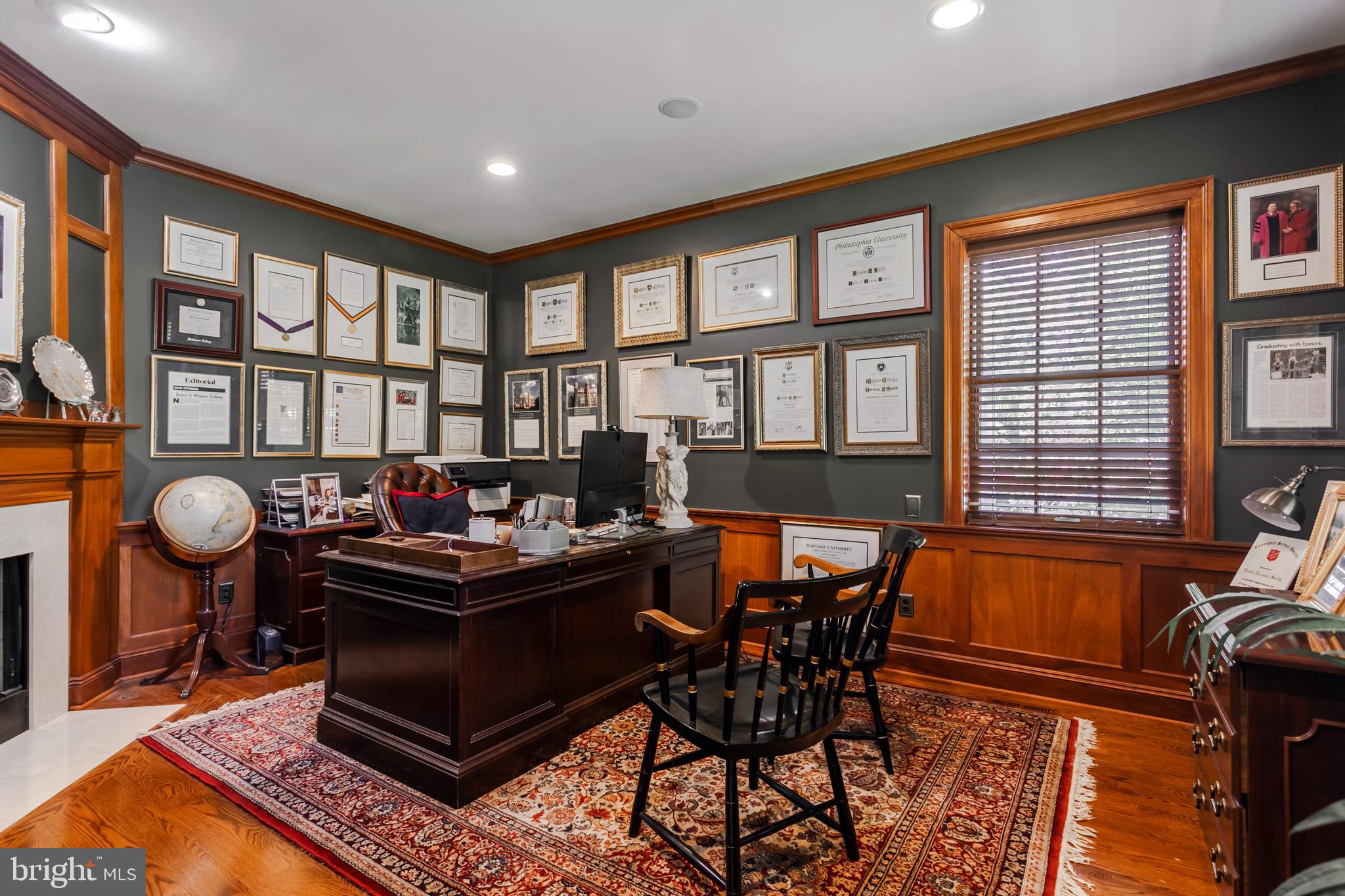 STRAWBRIDGE COURT - Residential