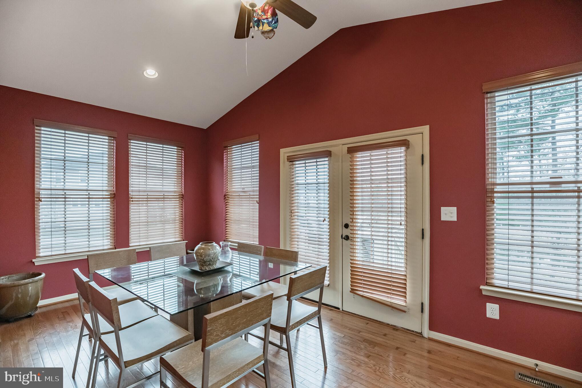 MIDDLETOWN WOODS - Residential