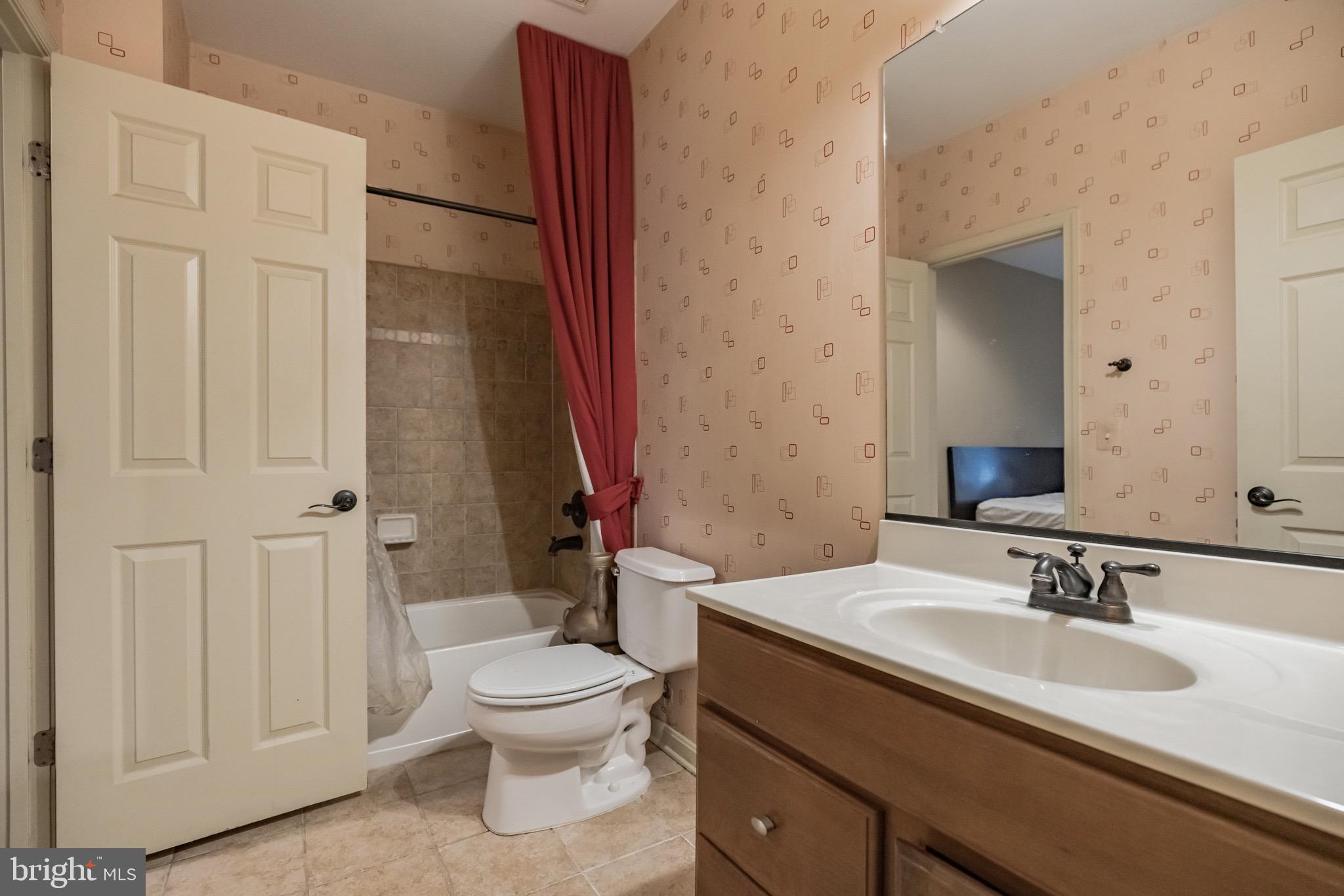 MIDDLETOWN WOODS - Residential