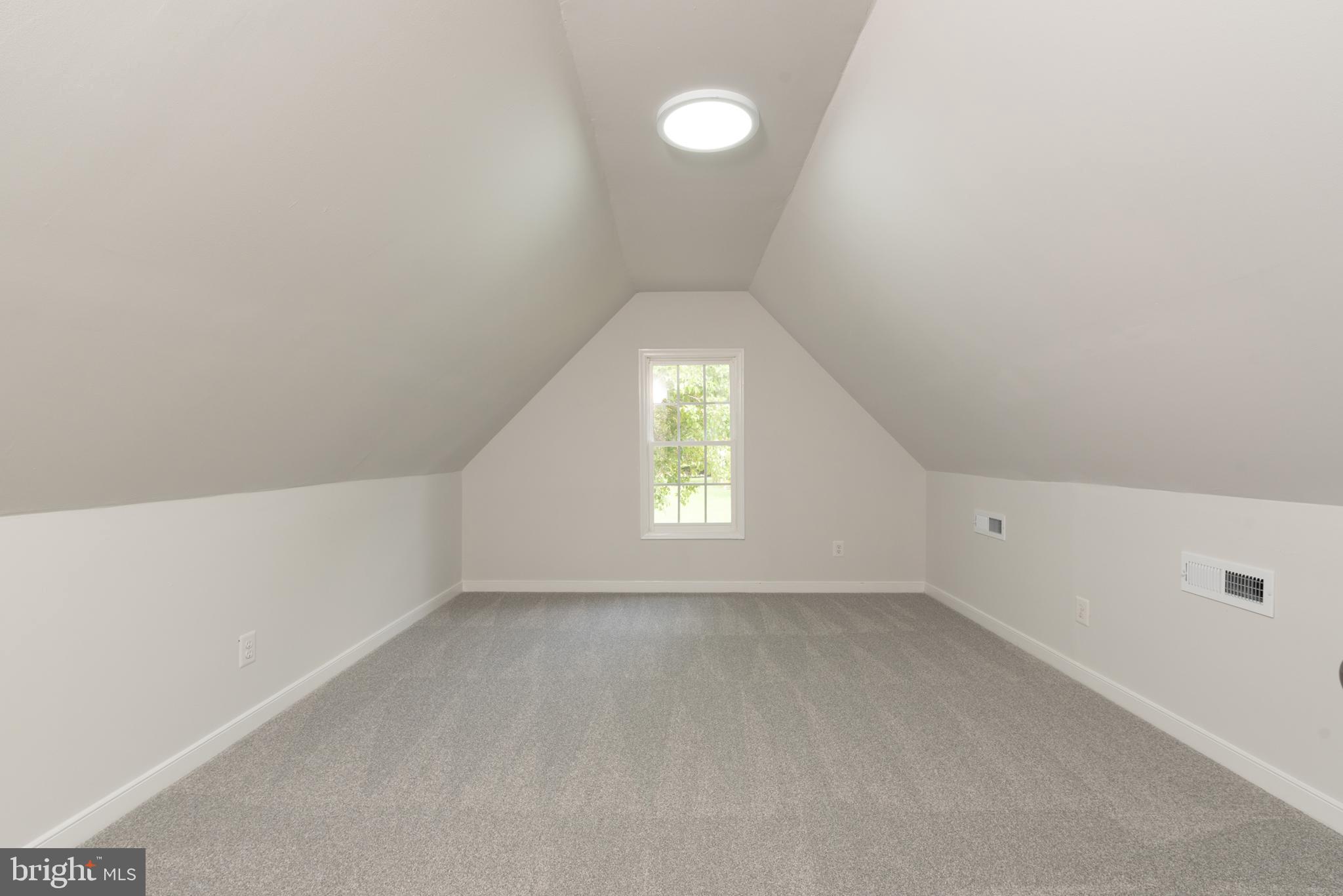 BIRKDALE - Residential