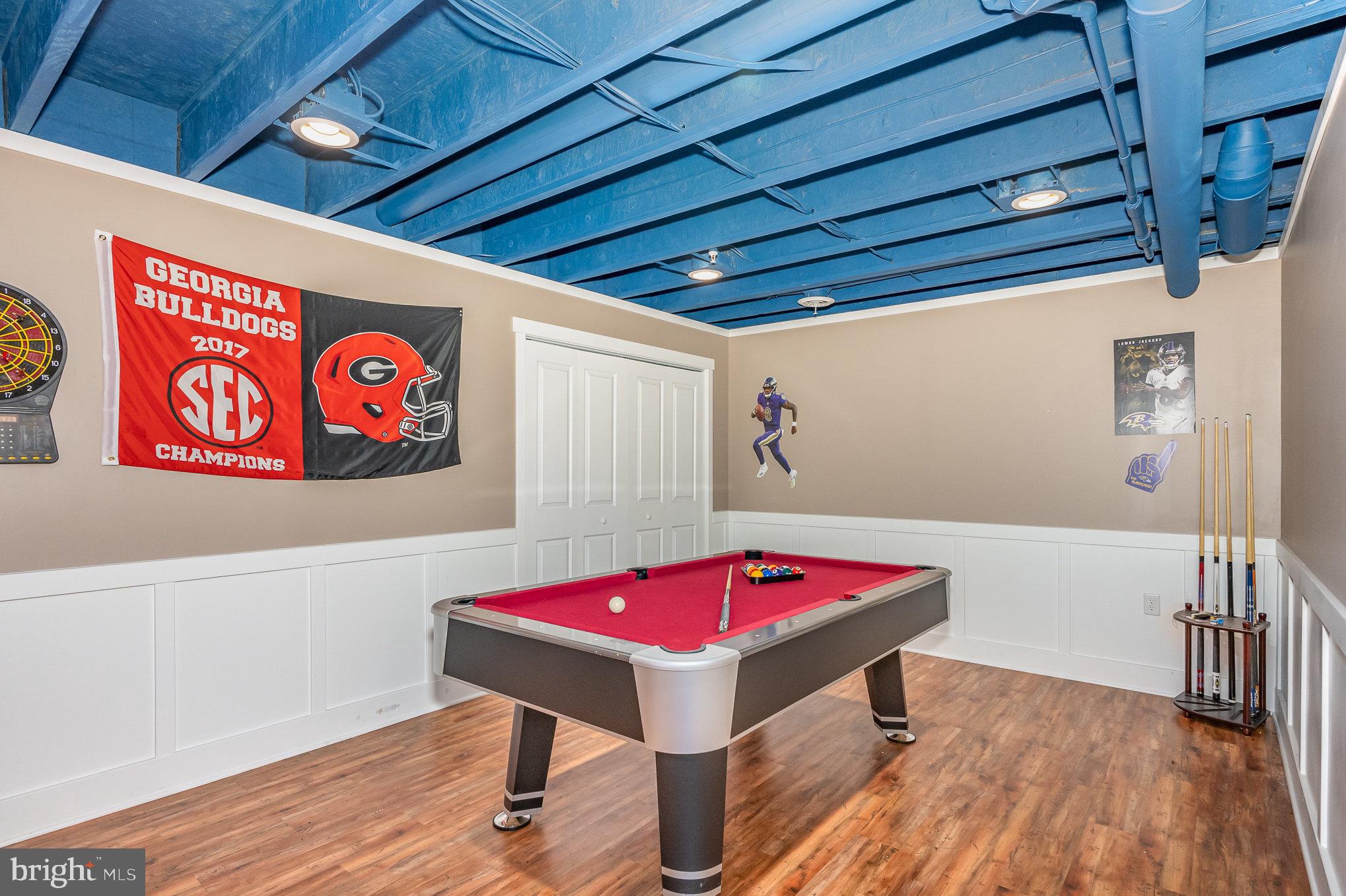 COOL SPRINGS - Residential