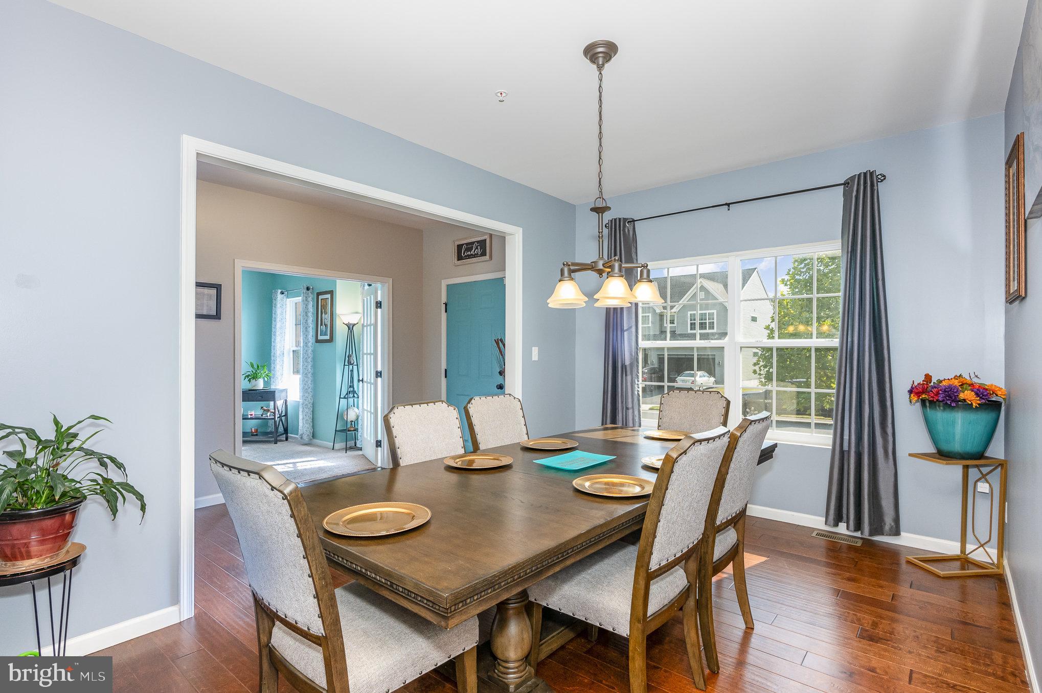 COOL SPRINGS - Residential