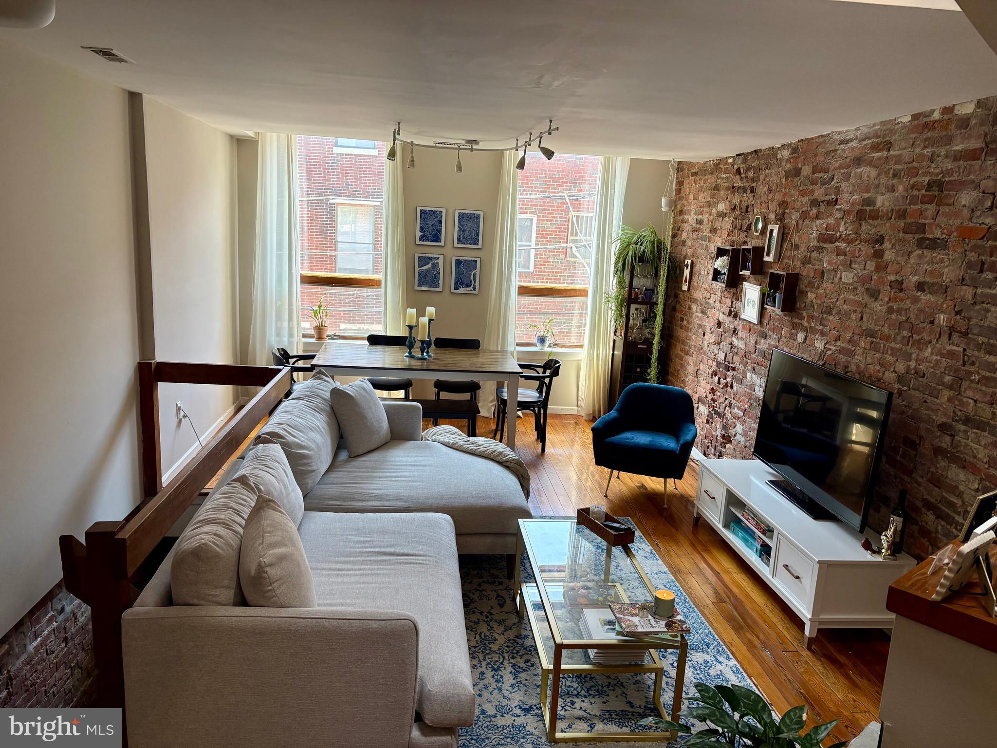 BELLA VISTA - Residential Lease