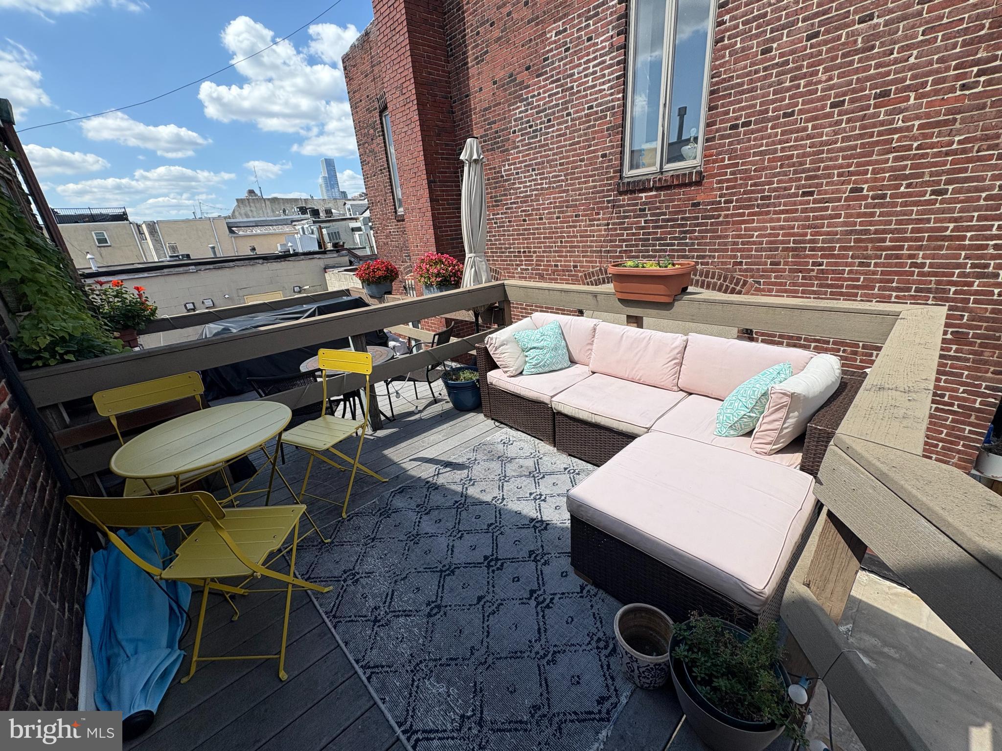 BELLA VISTA - Residential Lease