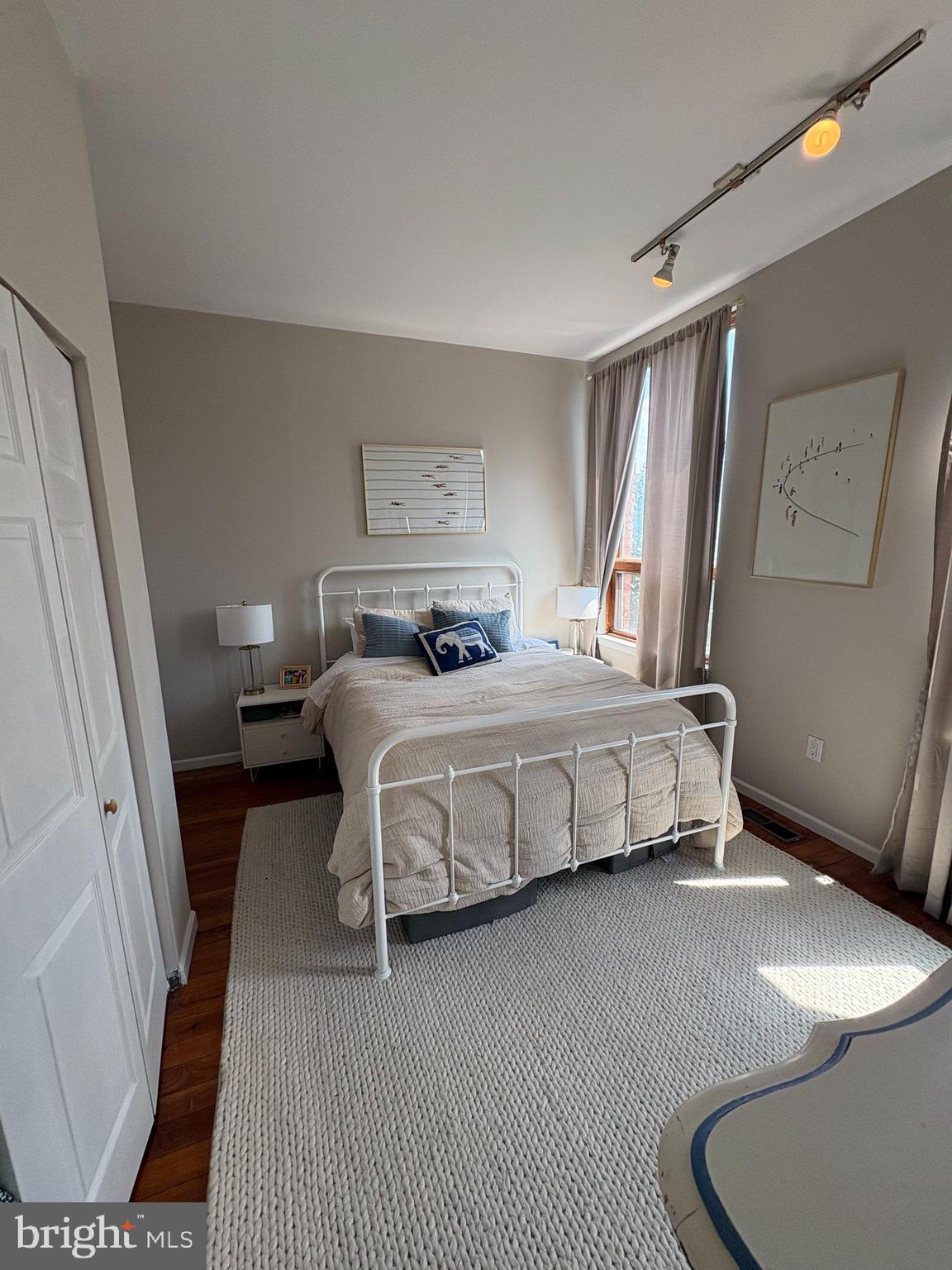 BELLA VISTA - Residential Lease