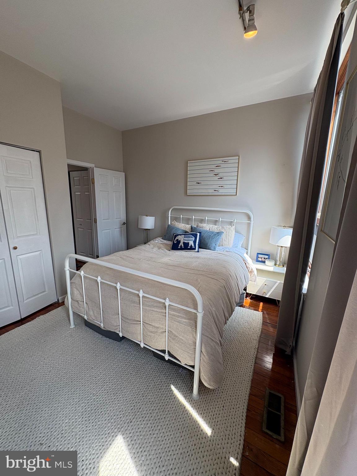 BELLA VISTA - Residential Lease