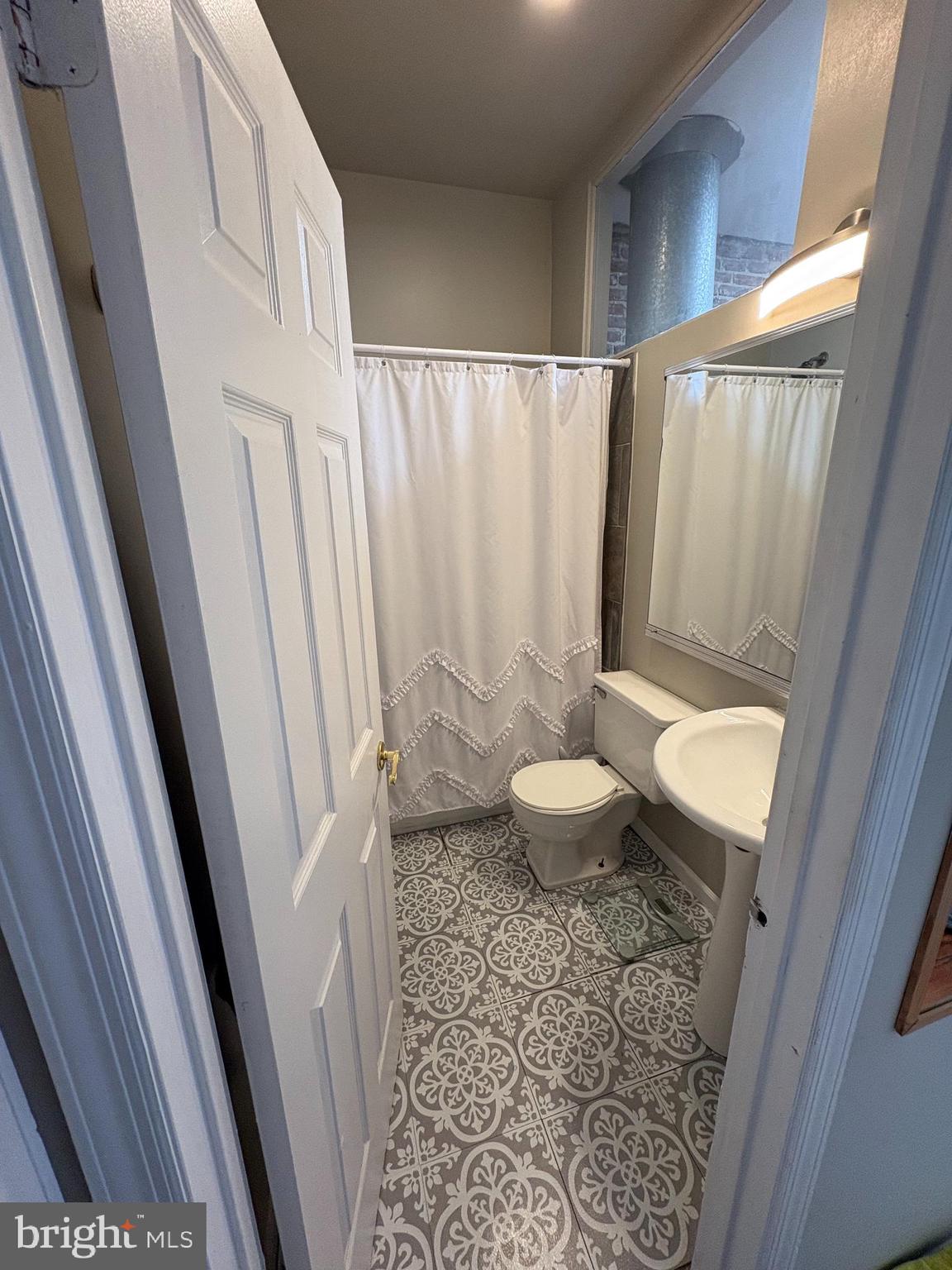 BELLA VISTA - Residential Lease