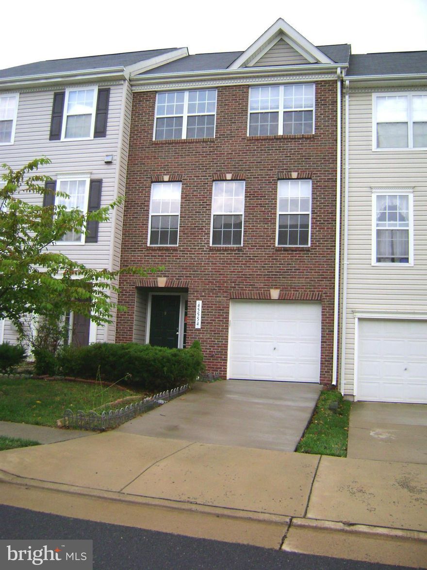 Remodeling for Bathrooms and Kitchen in progress.Brick Front, 3BR/2.5BA One Car Garage Townhouse w/3lvl Bump Outs, Sunroom and Walkout Basement. Center Island Kitchen, Hardwood on Entire Main Level, 3-Sided Fireplace in Kitchen/Family Room/Sunroom, Vaulted Master Bedroom Ceiling. Fenced in Backyard. Call for Questions & Before sending app.