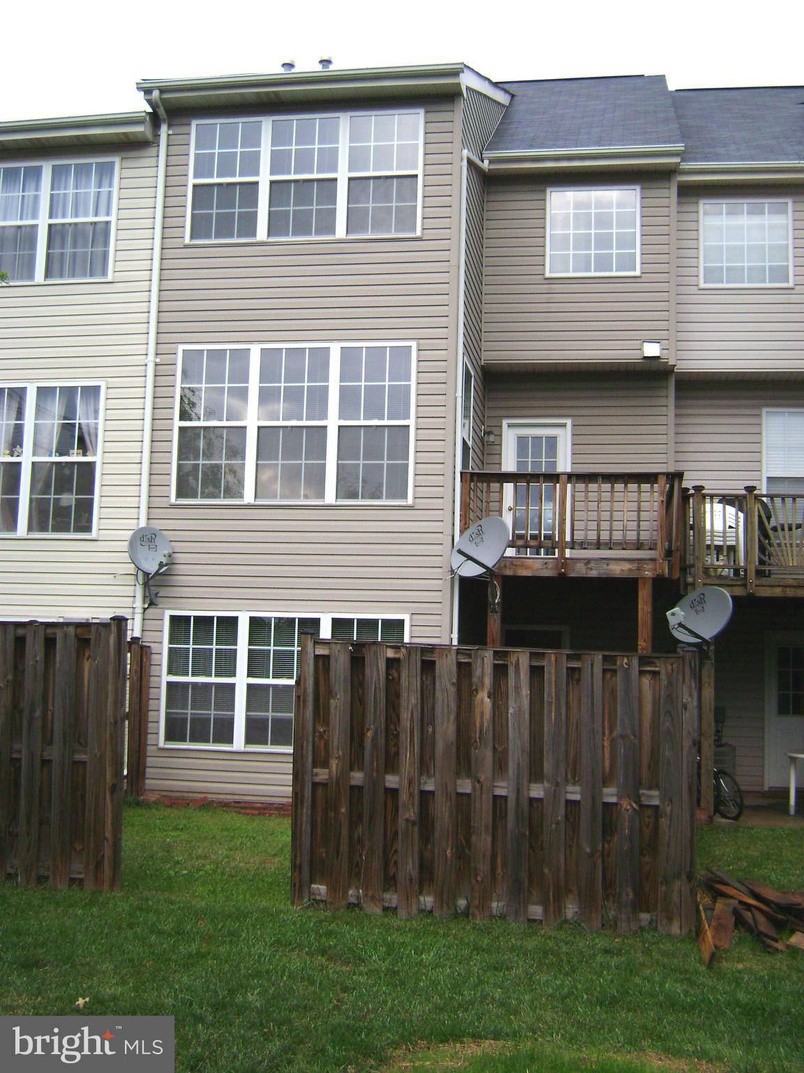 JEFFERSON VILLAGE TH - Residential Lease