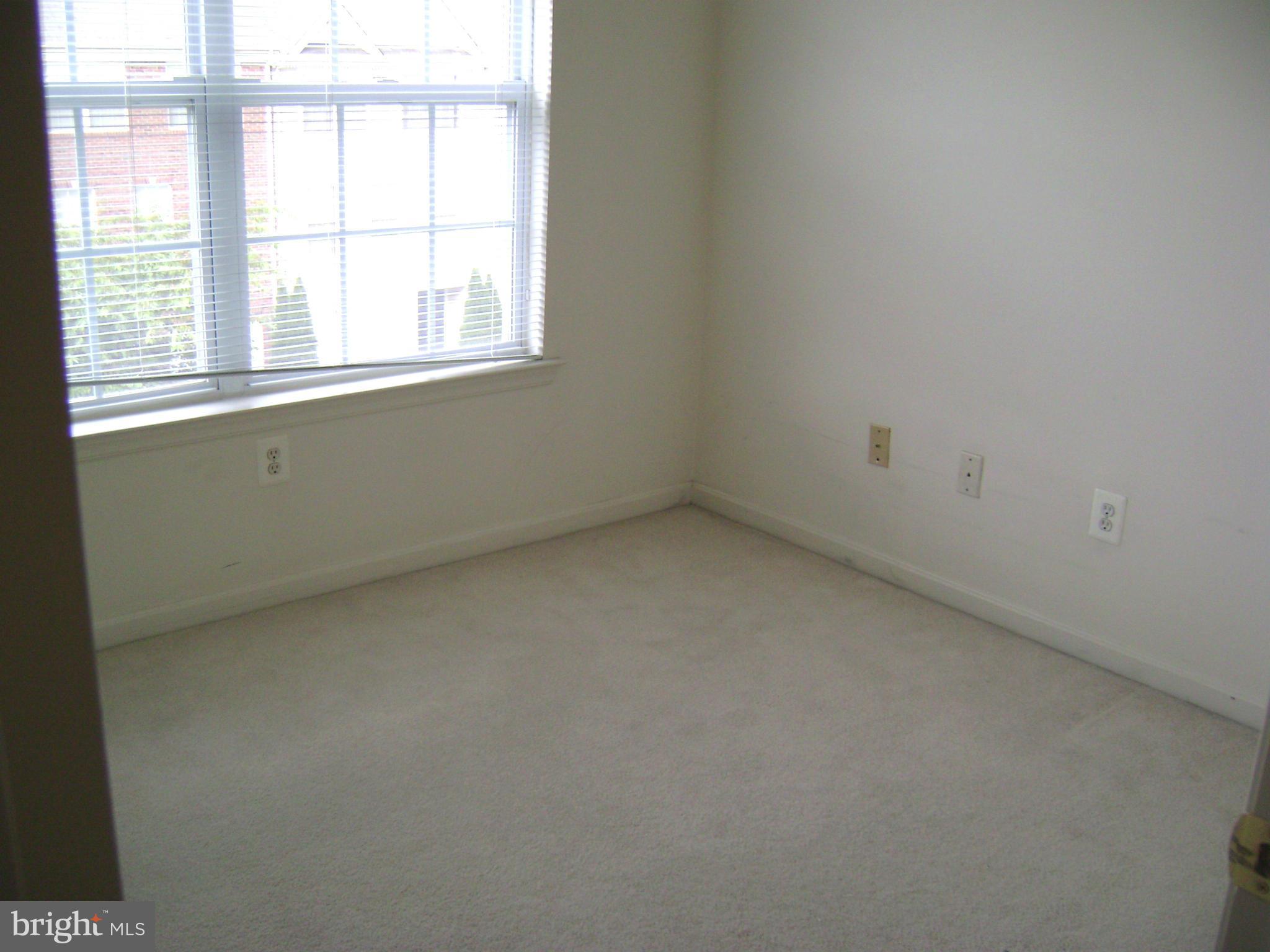 JEFFERSON VILLAGE TH - Residential Lease