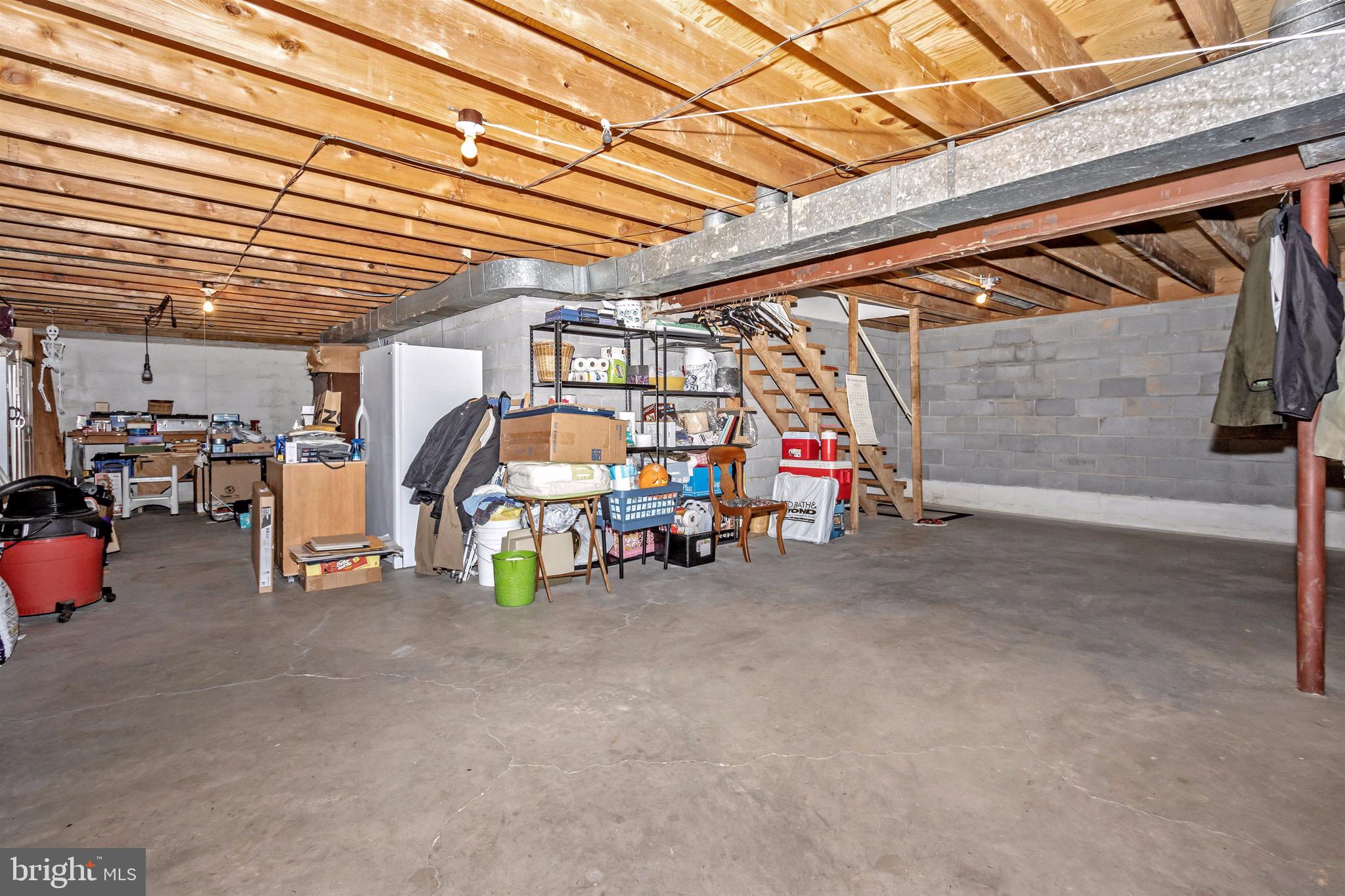 WHITE PINE ACRES - Residential