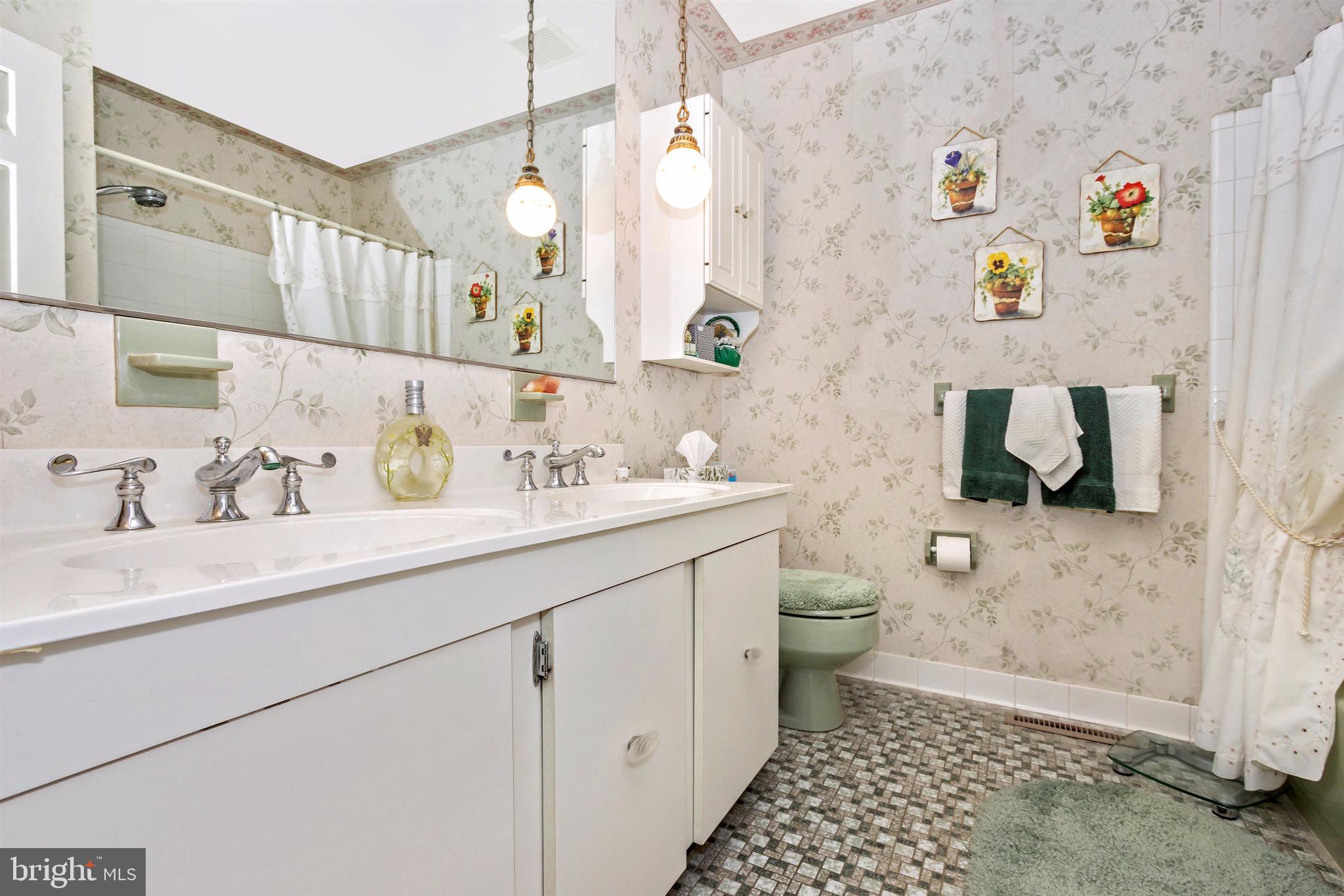 WHITE PINE ACRES - Residential