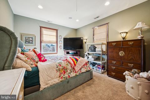 Tiny photo for 18 Lansbrook Court, SEWELL, NJ 08080 (MLS # NJGL2065276)