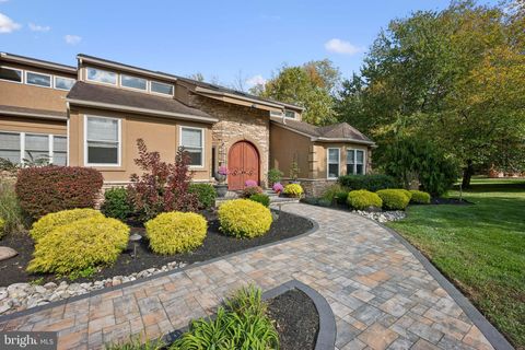 Tiny photo for 18 Lansbrook Court, SEWELL, NJ 08080 (MLS # NJGL2065276)