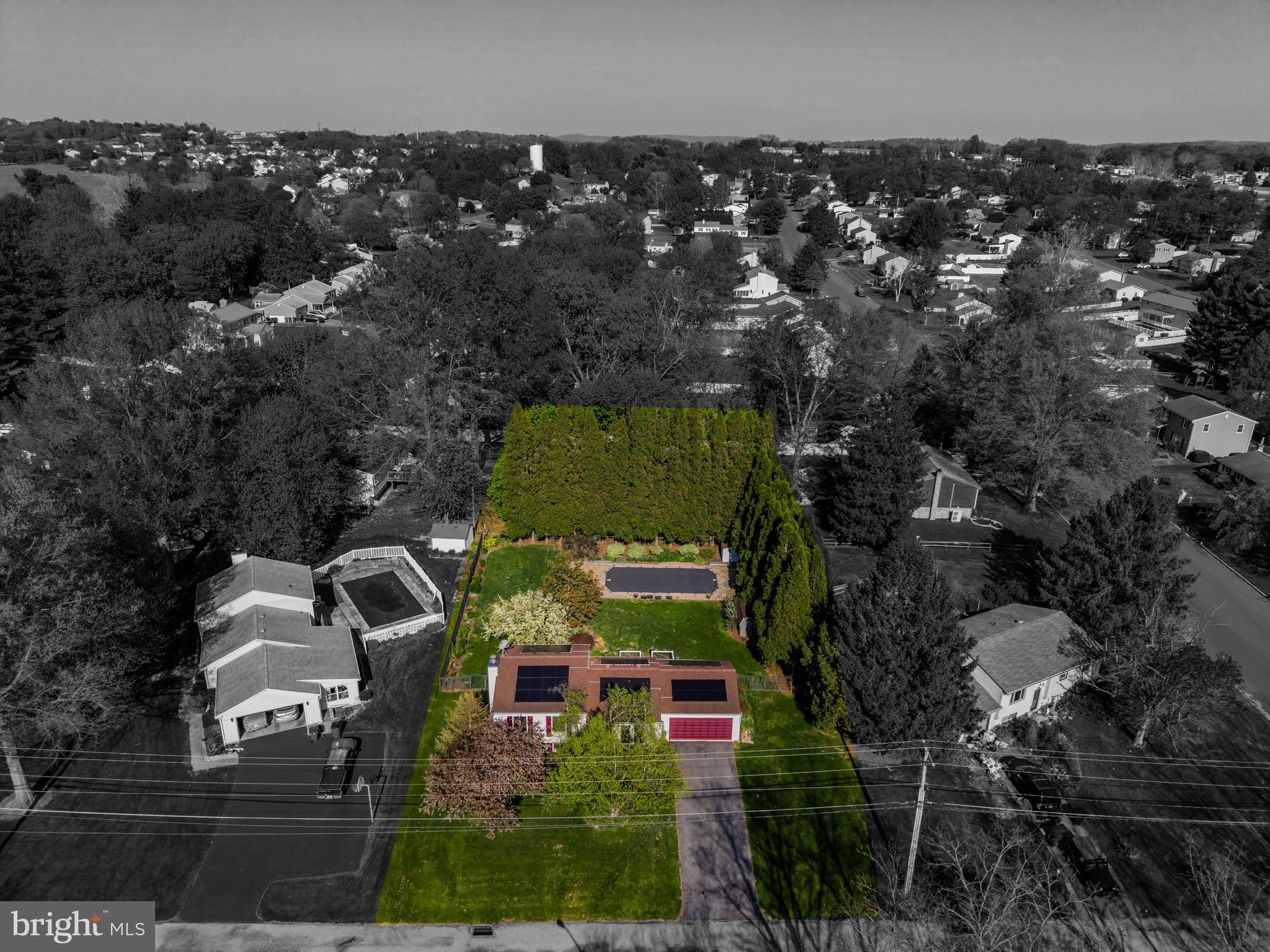 CENTER SQUARE MANOR - Residential