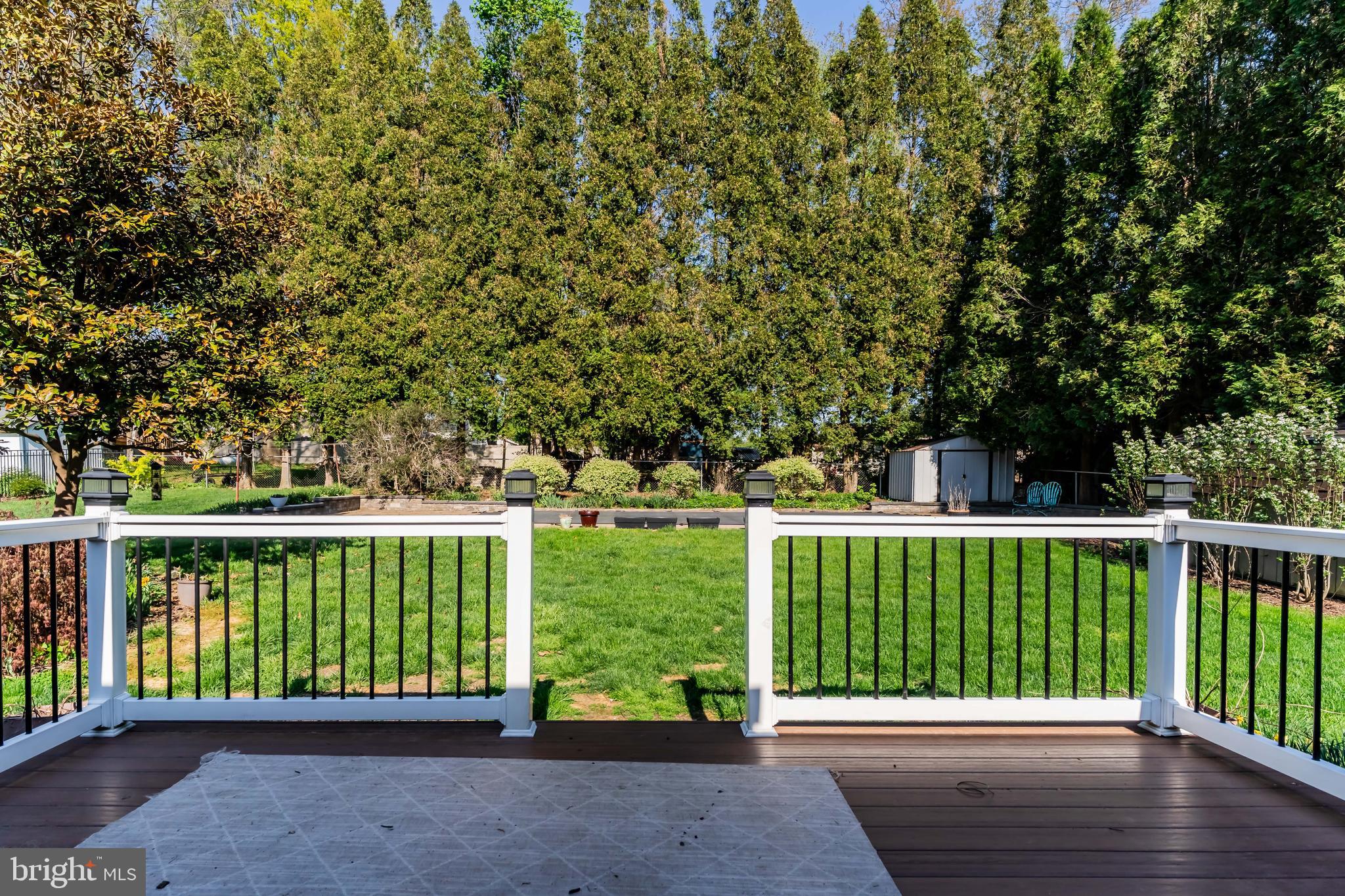 CENTER SQUARE MANOR - Residential