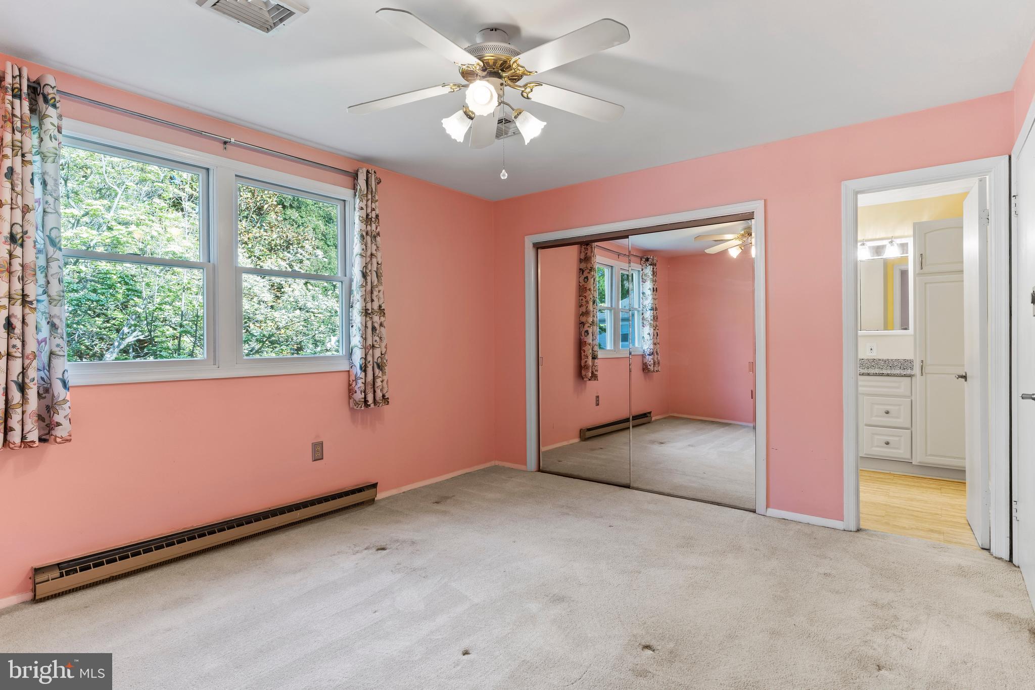 CENTER SQUARE MANOR - Residential