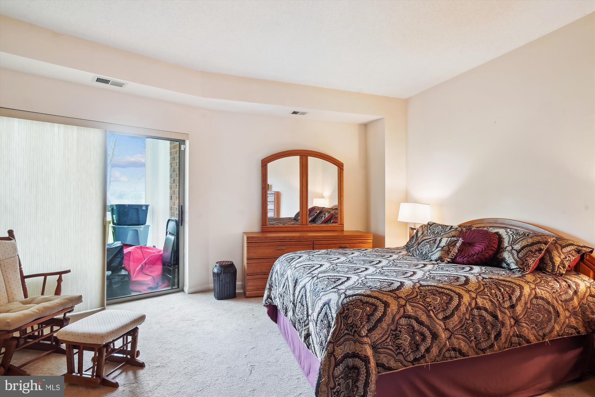 LEISURE WORLD - Residential