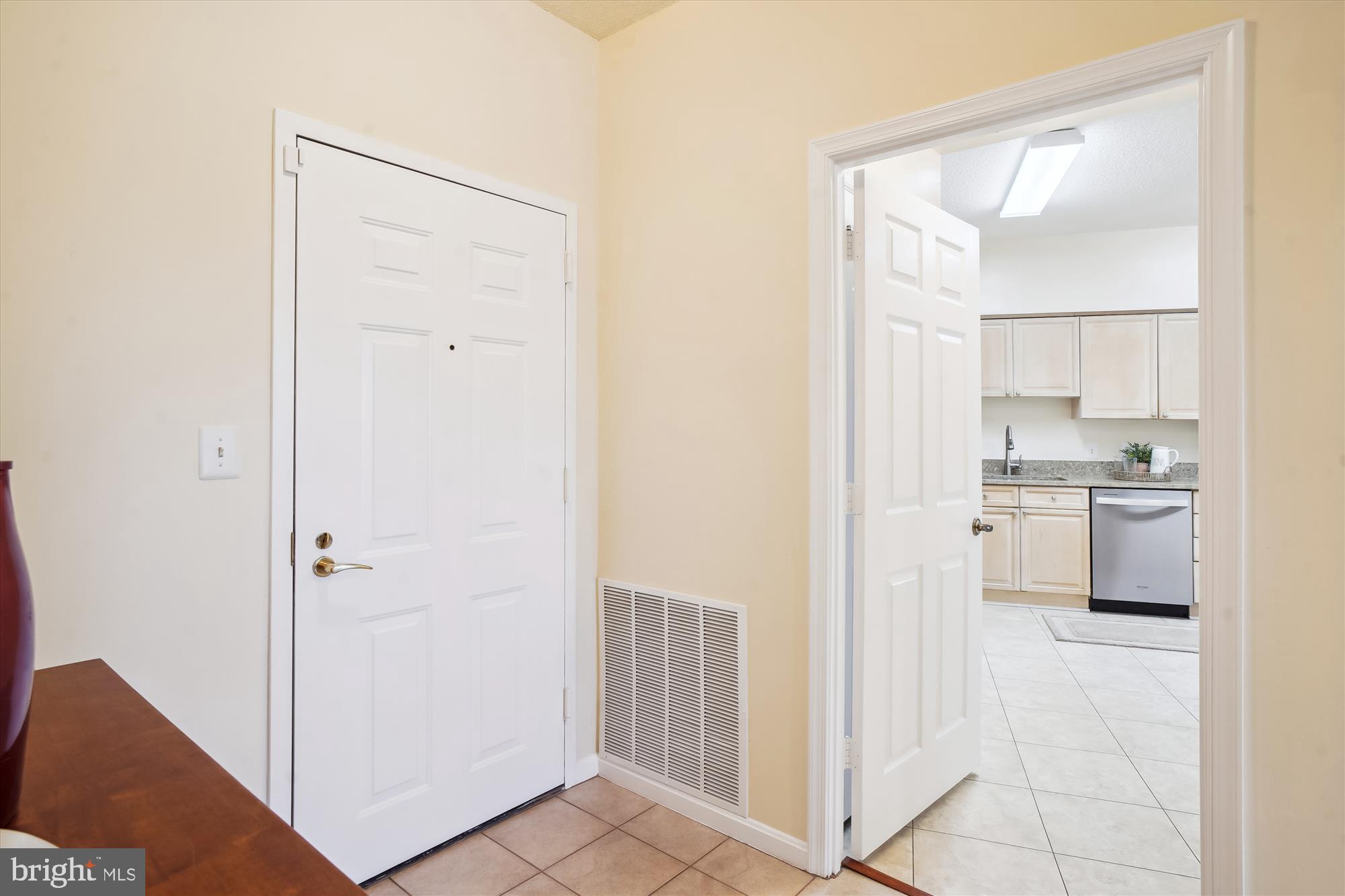 LEISURE WORLD - Residential