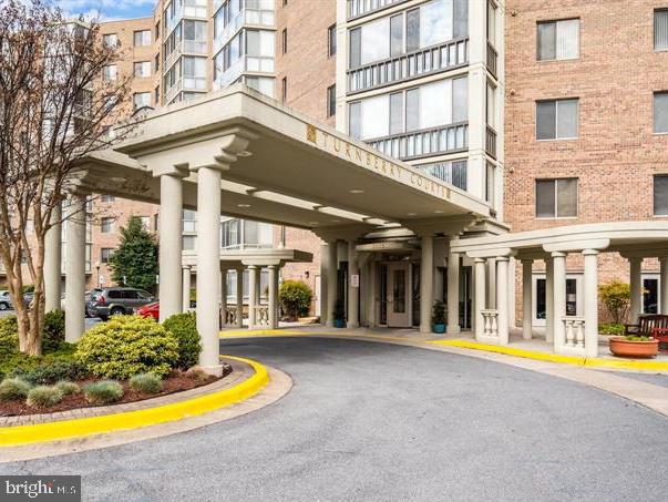 LEISURE WORLD - Residential