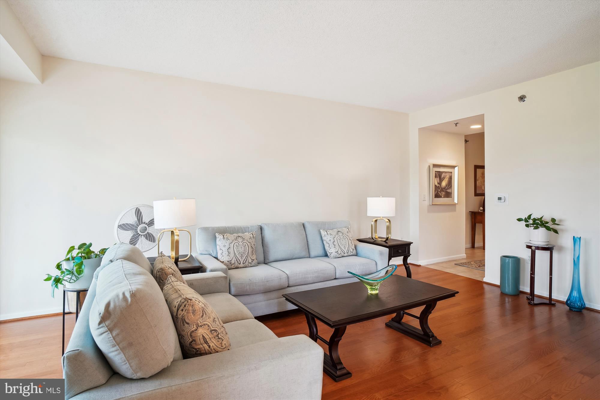 LEISURE WORLD - Residential